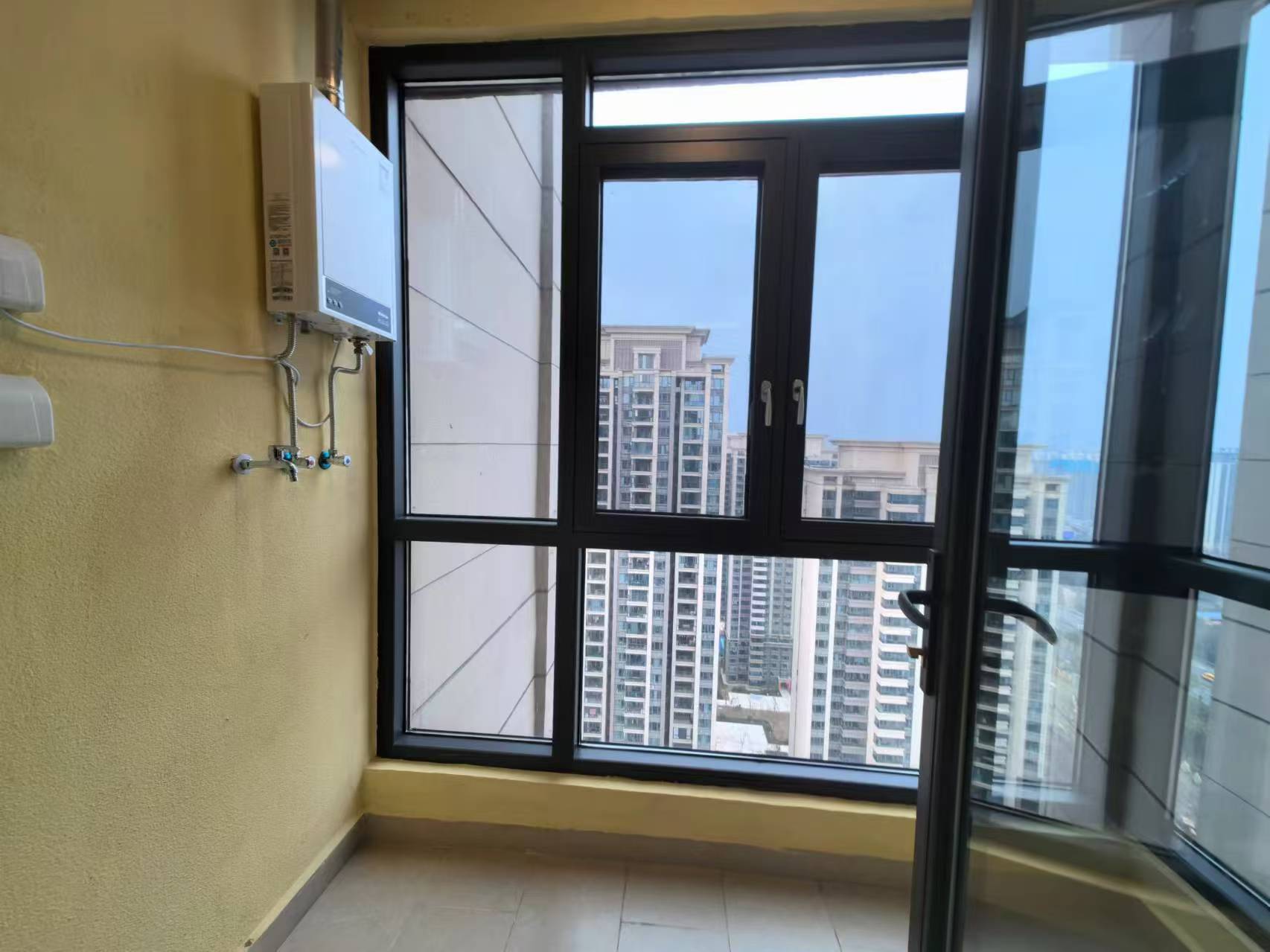 株洲恒大悦珑台 3室2厅2卫 1800.0元/月 株洲恒大悦珑台 3室2厅2卫 1800.0元/月室内图