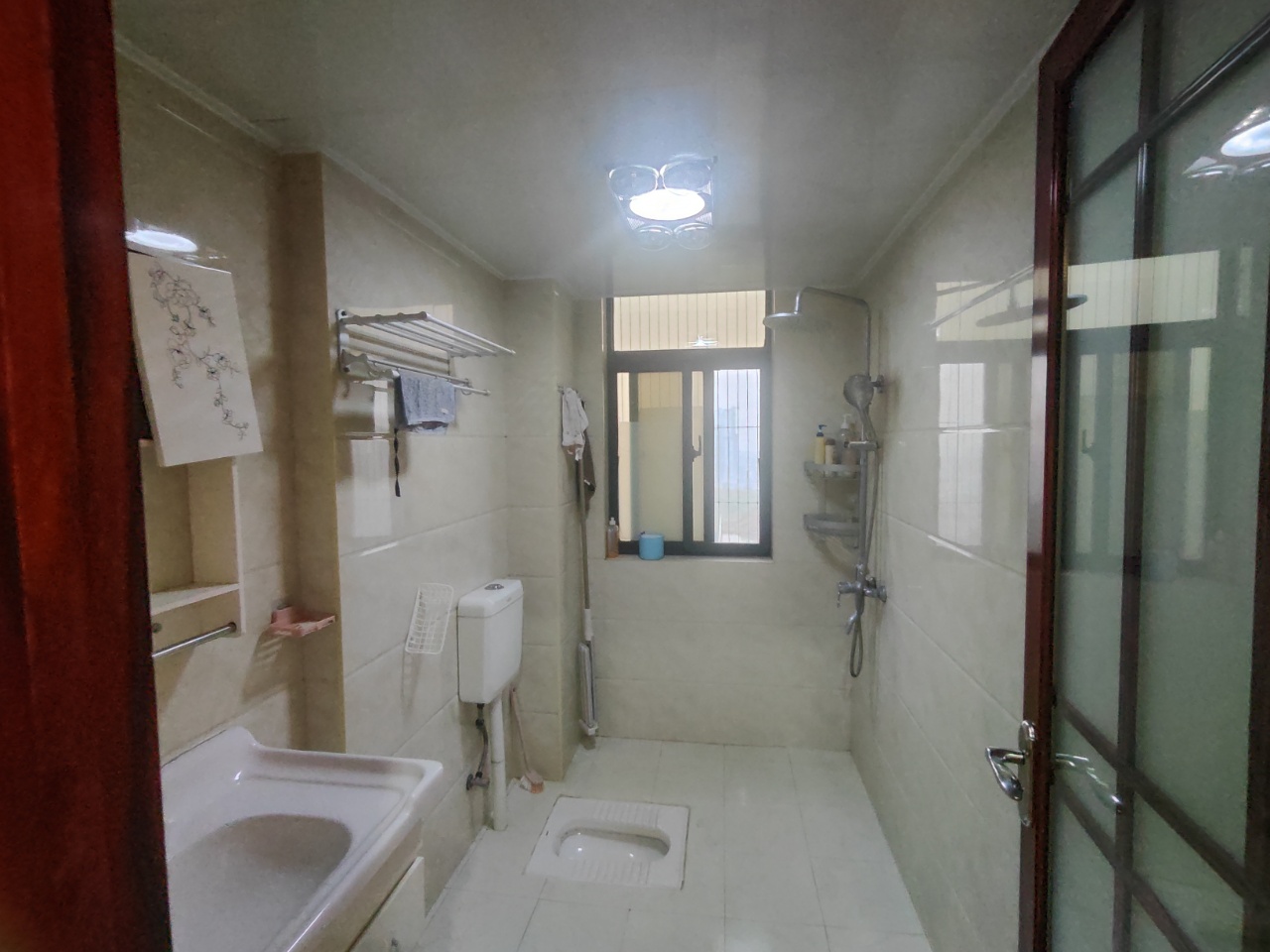 武广国际学苑 3室2厅1卫 2100.0元/月 武广国际学苑 3室2厅1卫 2100.0元/月室内图