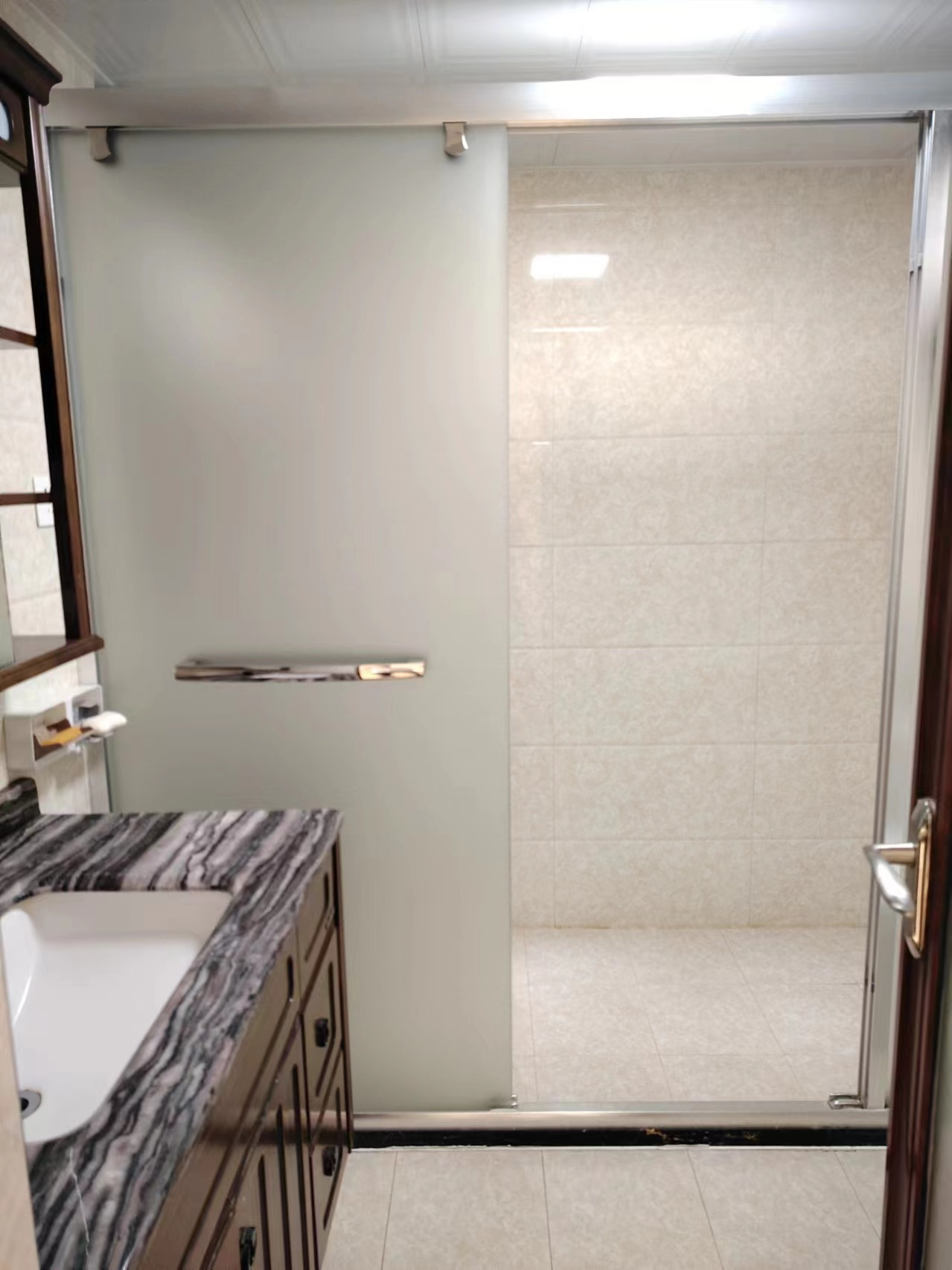 国兴城(C区)  3室2厅1卫    170.0万 国兴城(C区)  3室2厅1卫    170.0万室内图