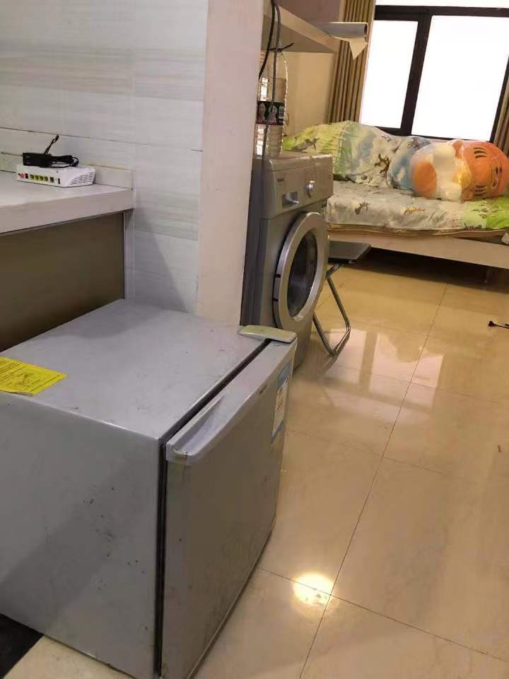 佳兴国际汇  1室1厅1卫   1300.00元/月室内图