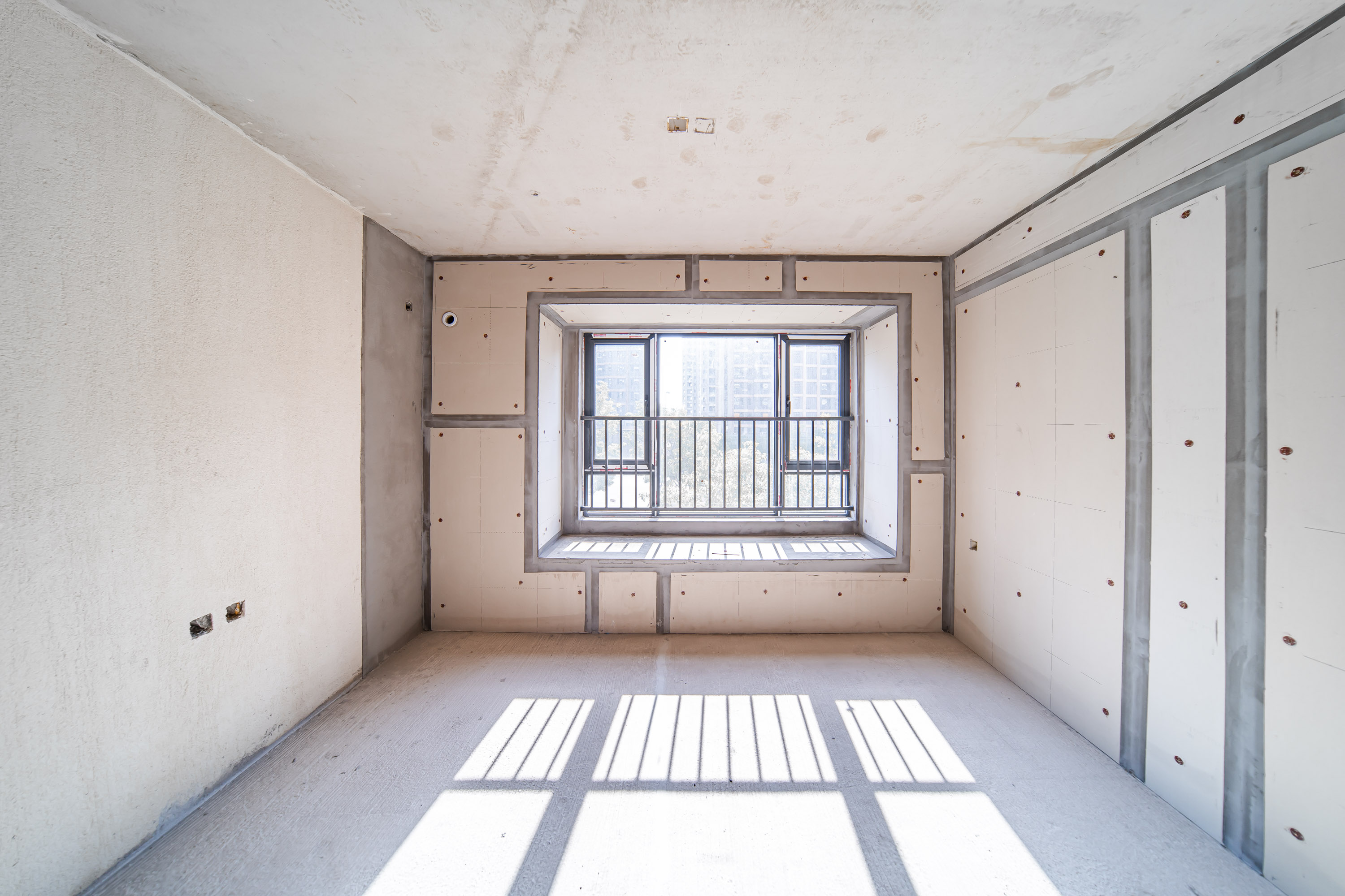 城发恒伟洋湖映2009  4室2厅3卫    179.0万卧室