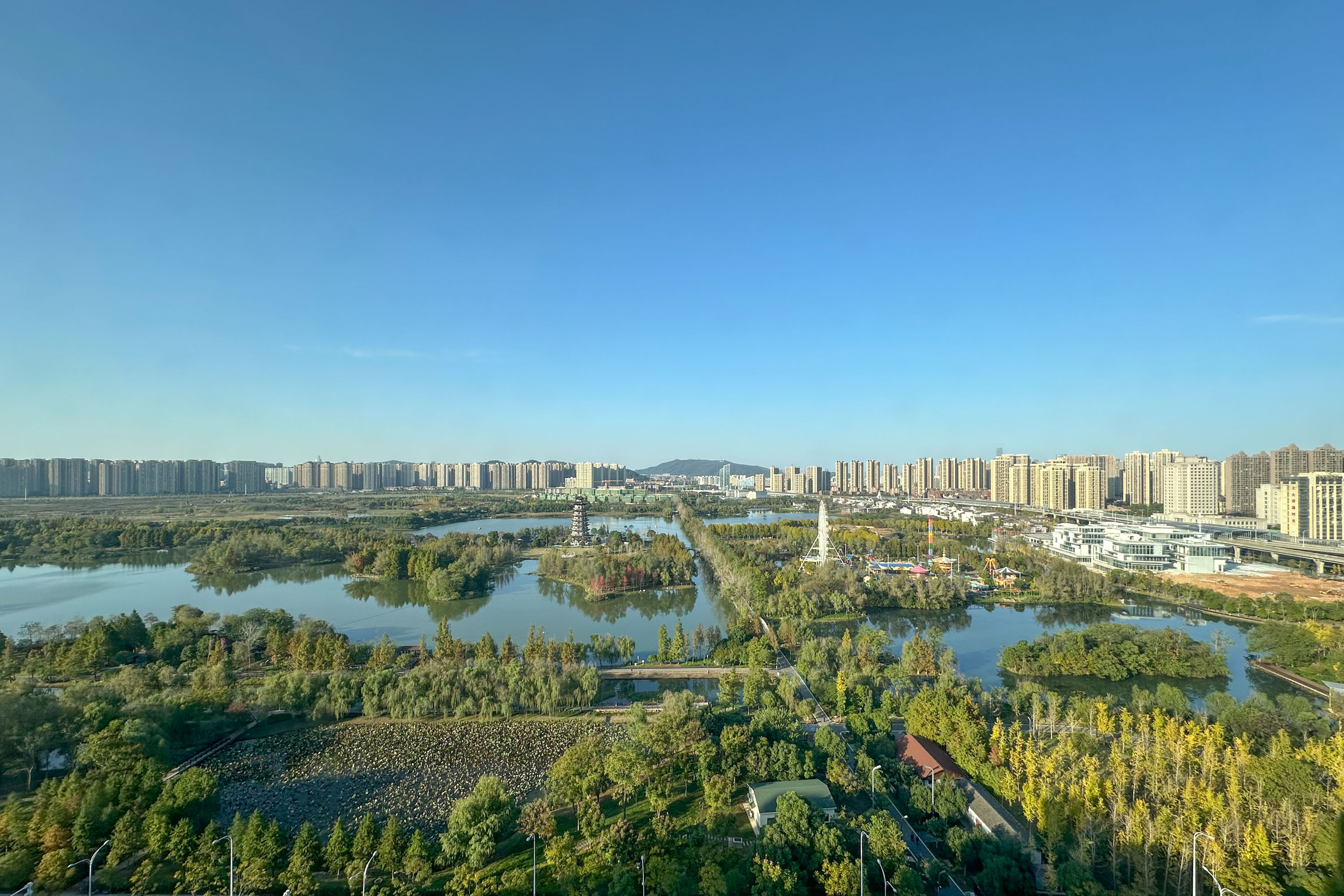 卓越洋湖晴翠  3室2厅2卫   158.00万其他