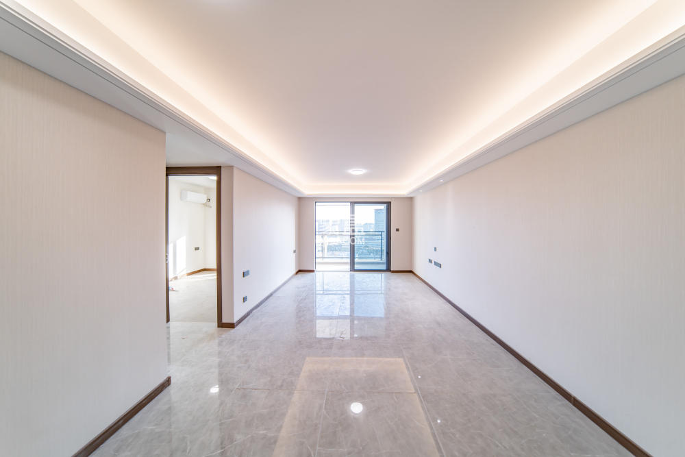 卓越洋湖晴翠  3室2厅2卫    158.0万