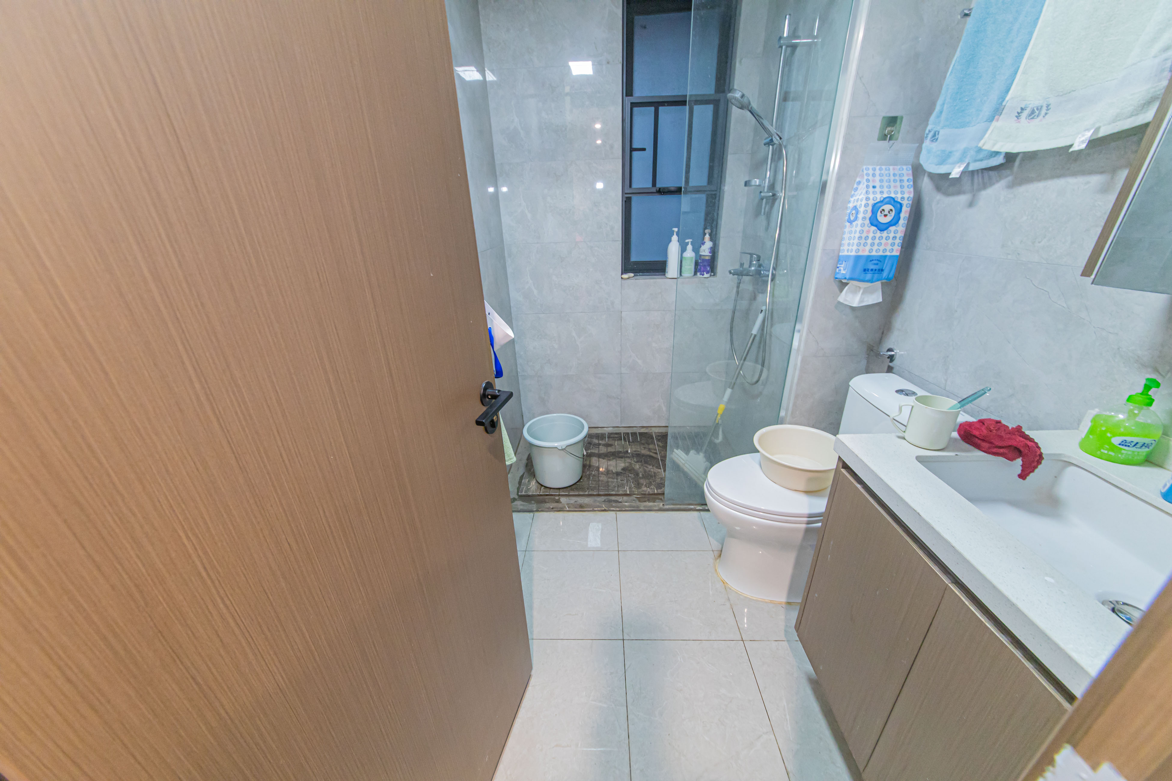 江悦和鸣  3室2厅2卫   220.00万卫生间