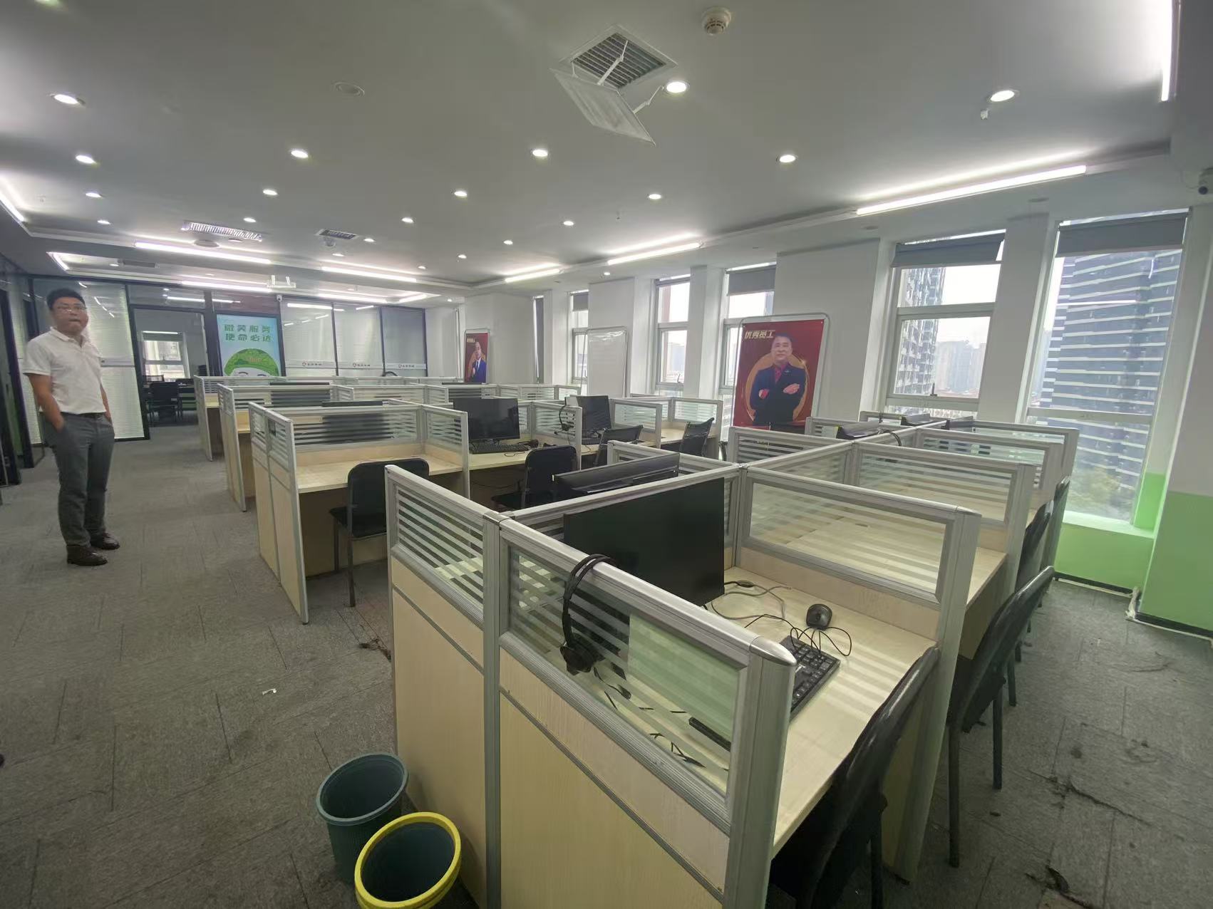 高信向日葵 4室2厅1卫 7000.0元/月 高信向日葵 4室2厅1卫 7000.0元/月室内图