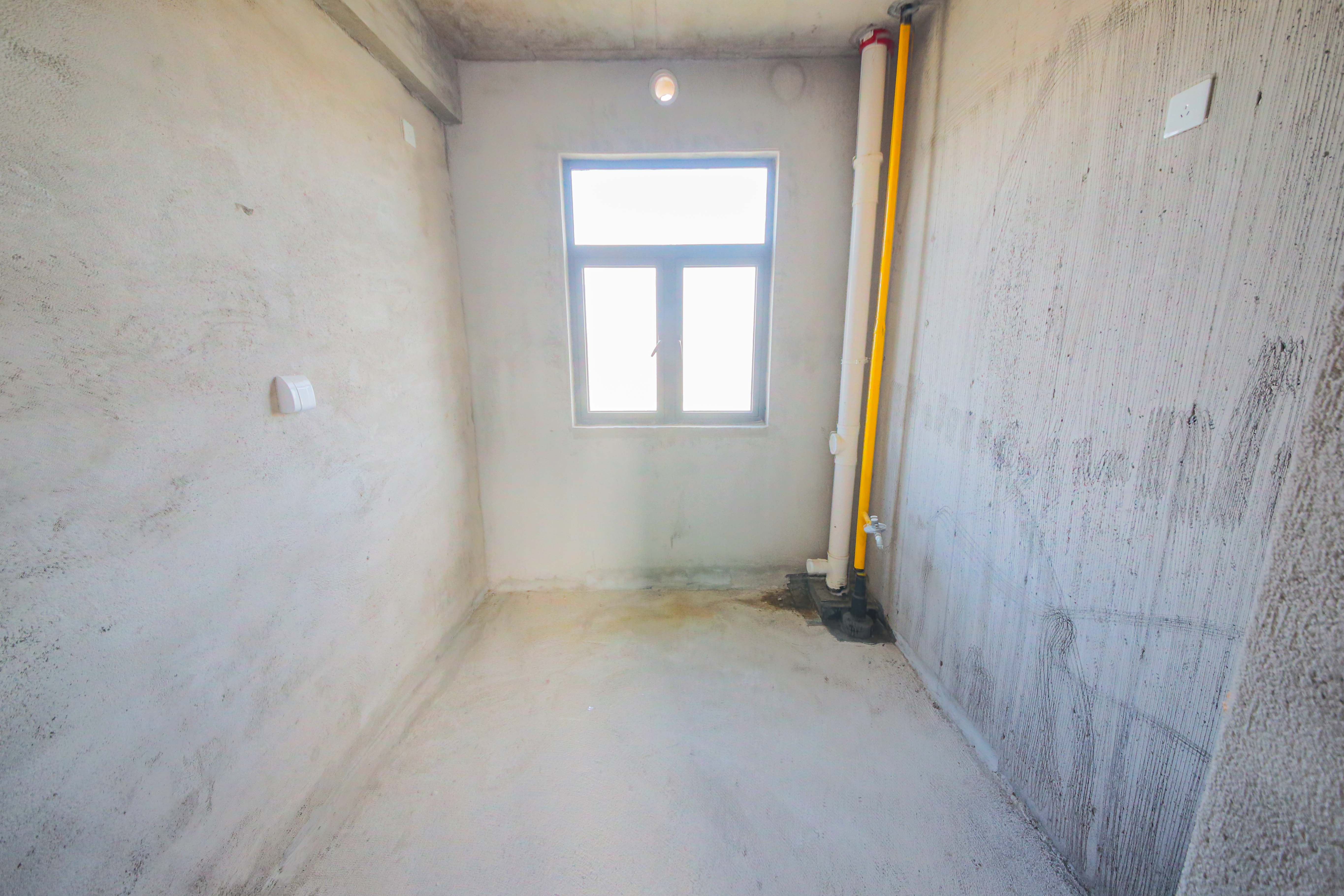 中建钰和城  3室2厅2卫   145.00万厨房