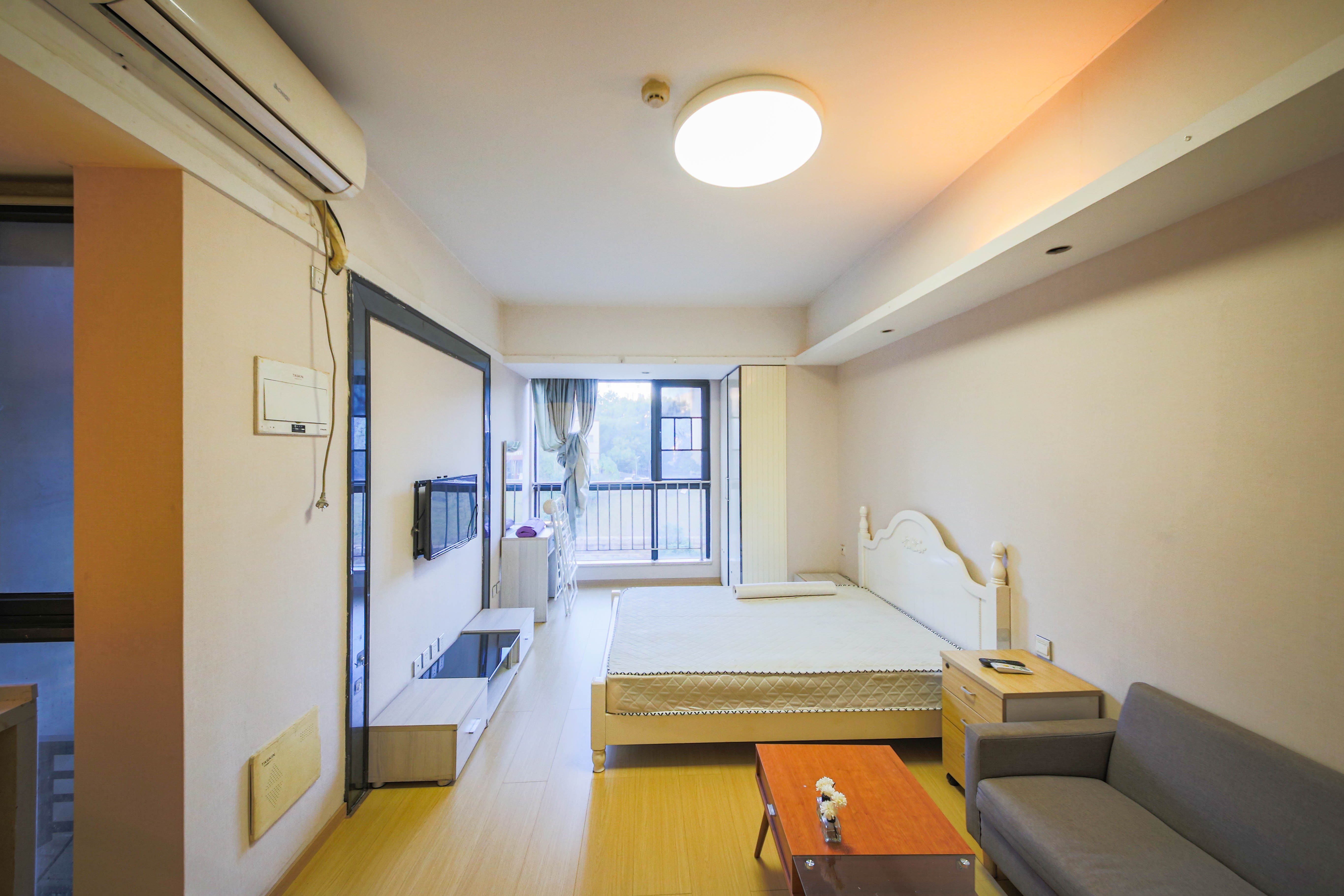 德思勤城市广场(宝格丽公寓)  1室1厅1卫    31.8万 德思勤城市广场(宝格丽公寓)  1室1厅1卫    31.8万