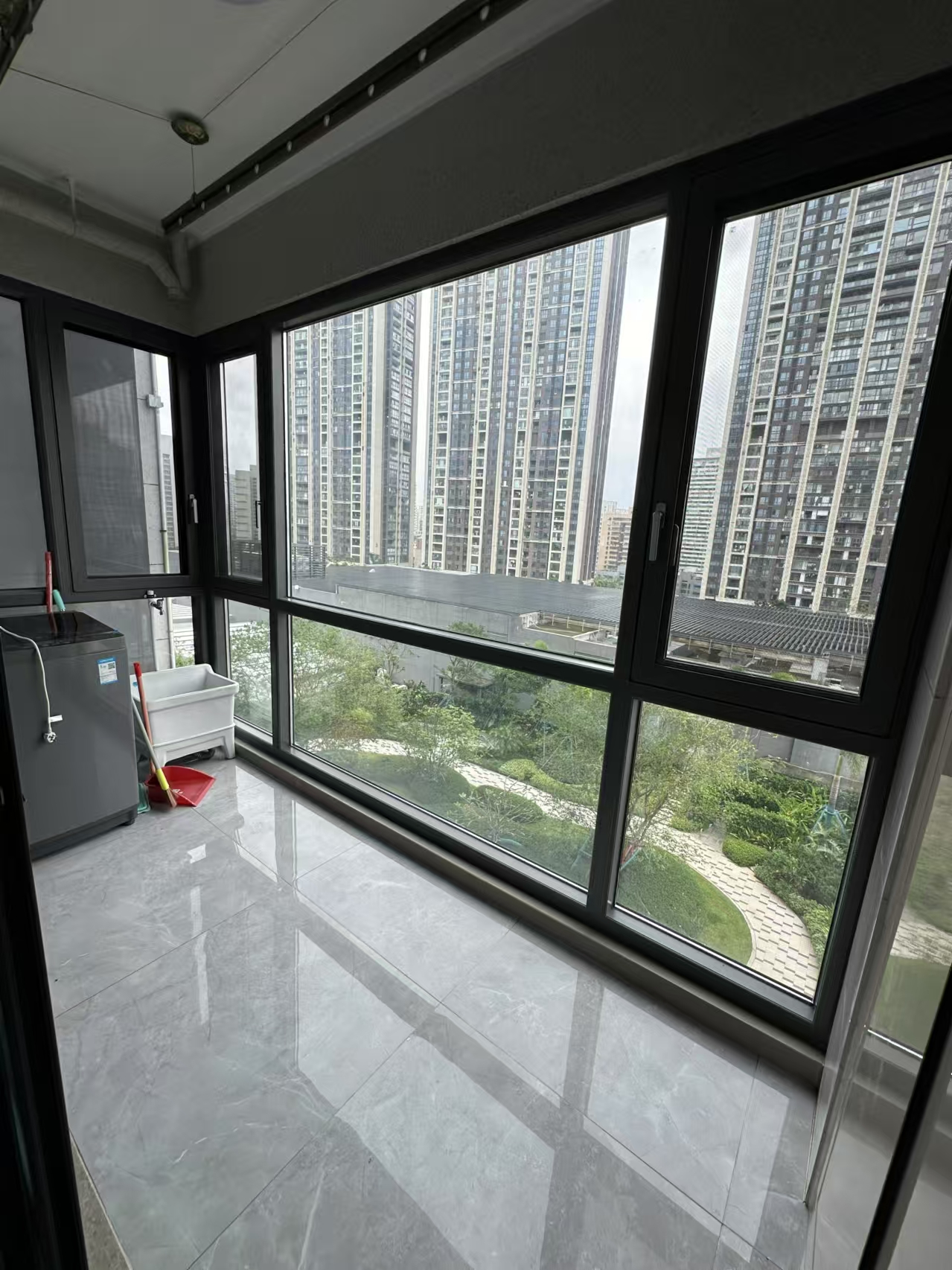 华润中心三期  1室0厅0卫    406.0万 华润中心三期  1室0厅0卫    406.0万室内图