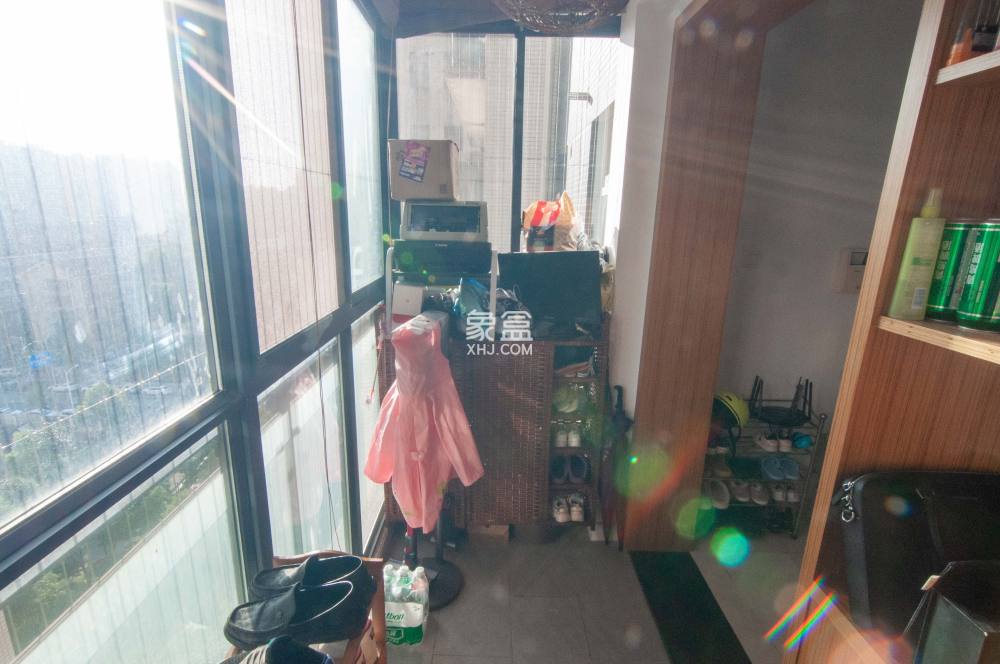 高鑫麓城  3室2廳2衛(wèi)   148.00萬