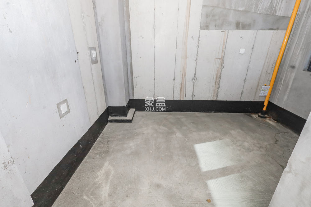 軌道中建麓江府  4室2廳2衛(wèi)   238.00萬