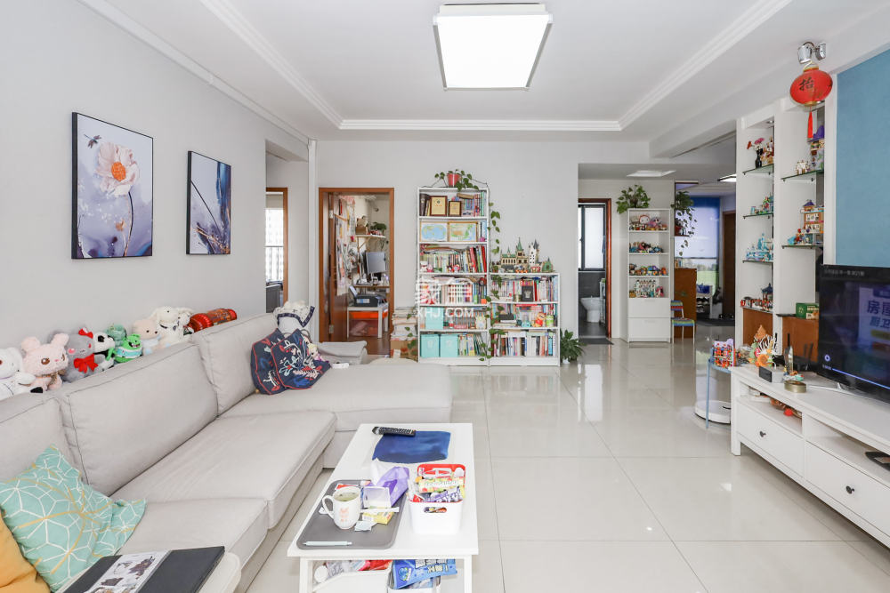 钰龙天下一期  3室2厅2卫    315.0万