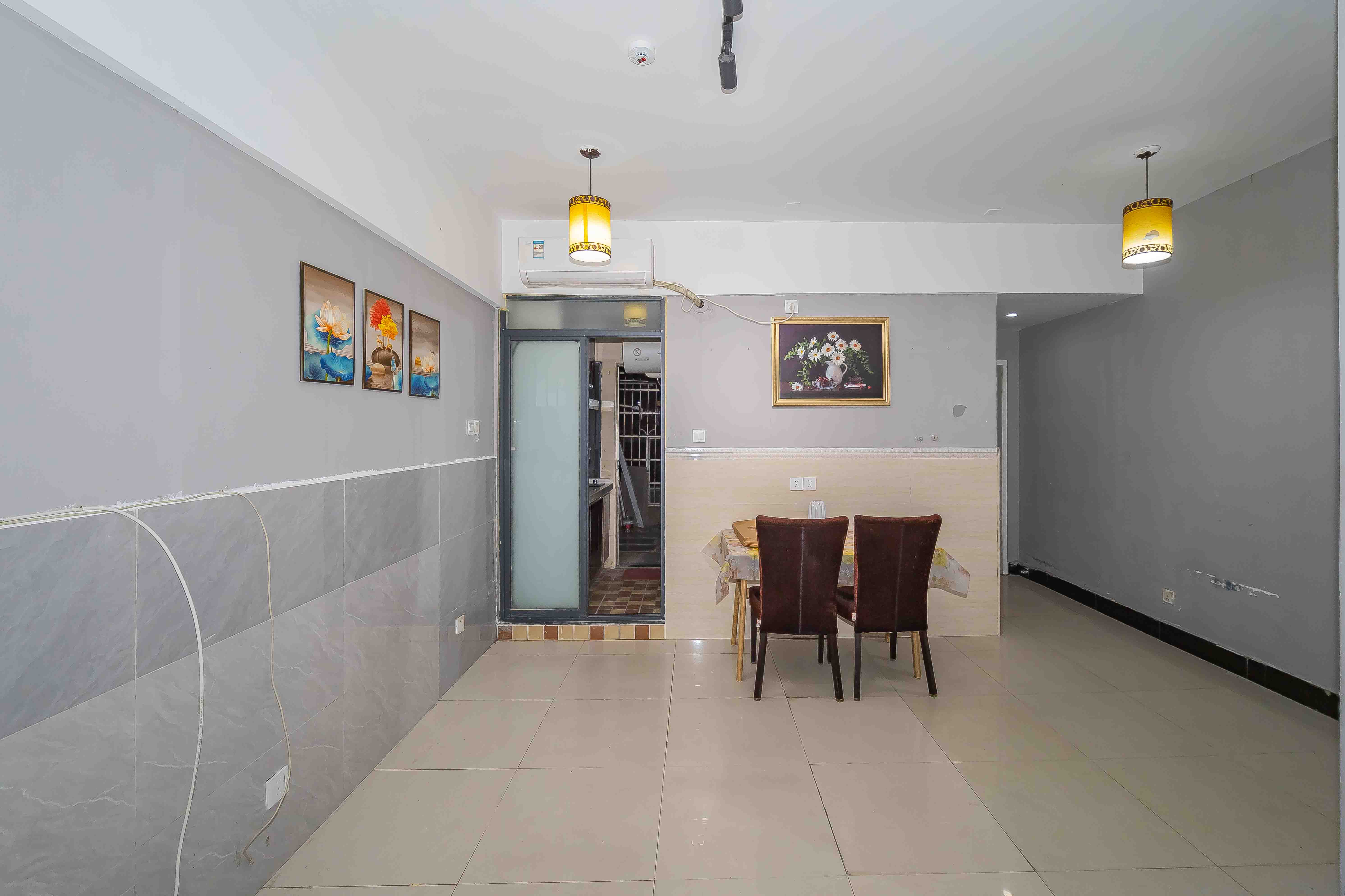 嘉顿新天地  1室1厅1卫    54.0万 嘉顿新天地  1室1厅1卫    54.0万客厅