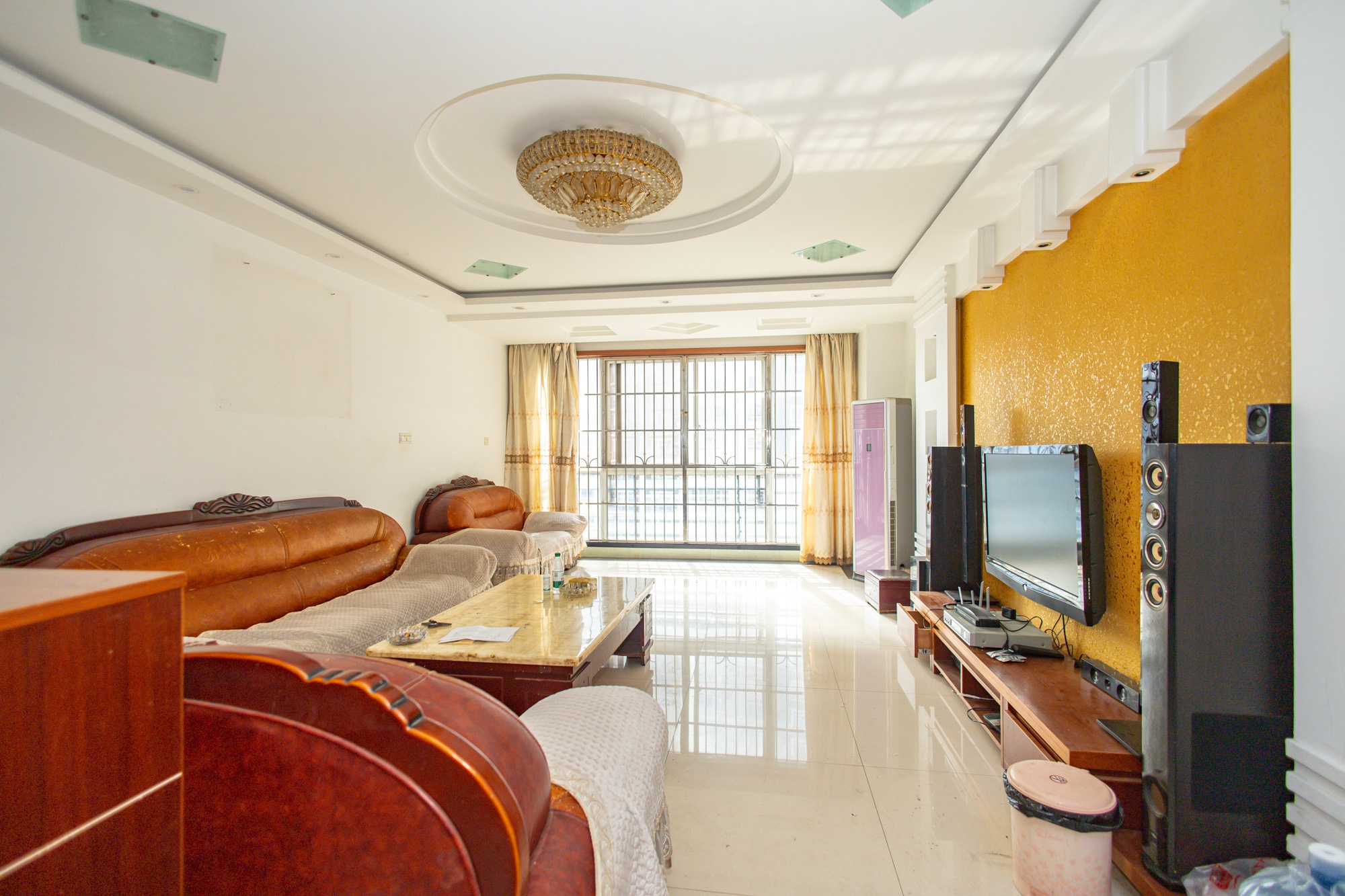 楚天馨苑  4室2厅2卫    72.8万 楚天馨苑  4室2厅2卫    72.8万客厅