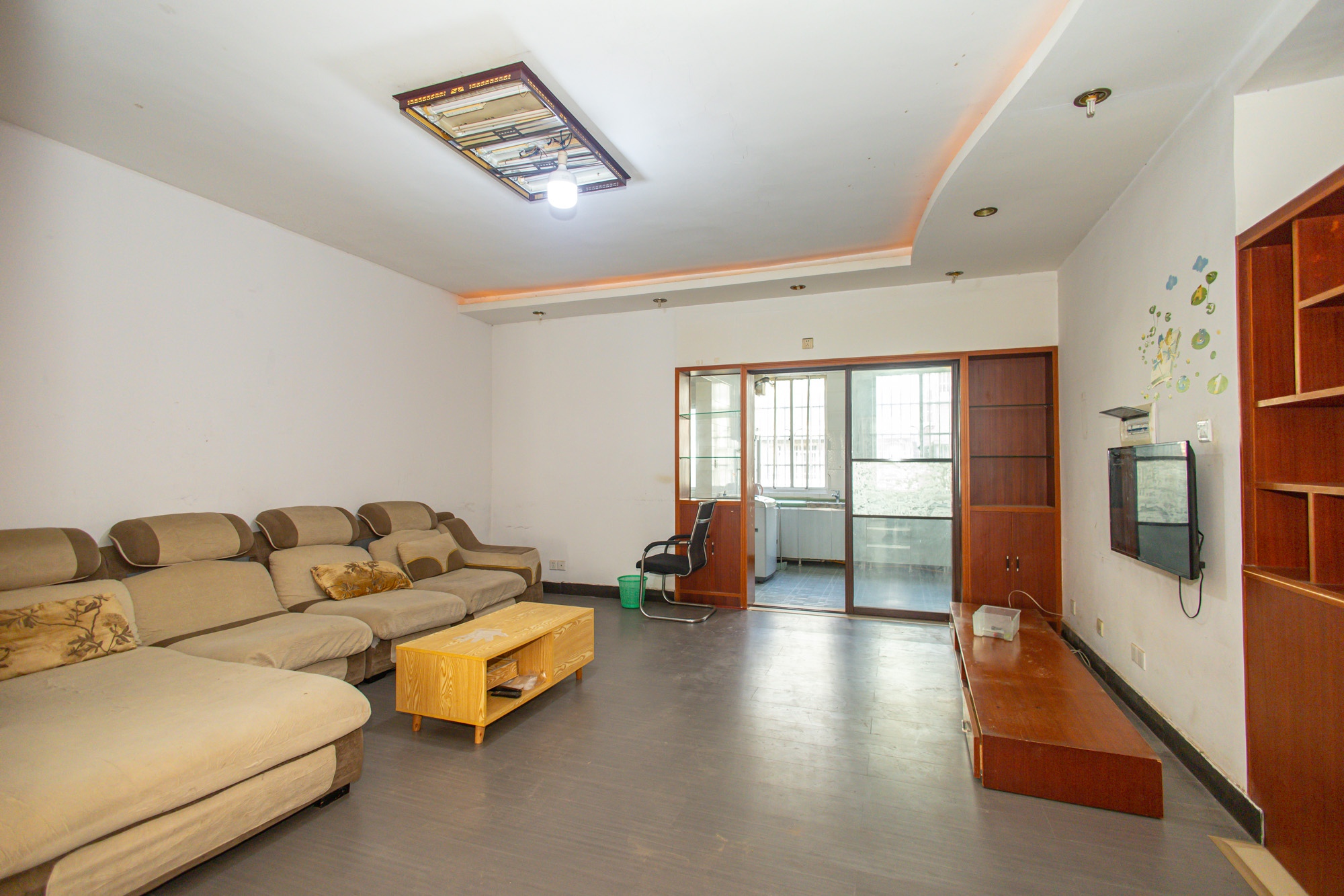 湘绣城  2室1厅1卫    49.0万 湘绣城  2室1厅1卫    49.0万客厅