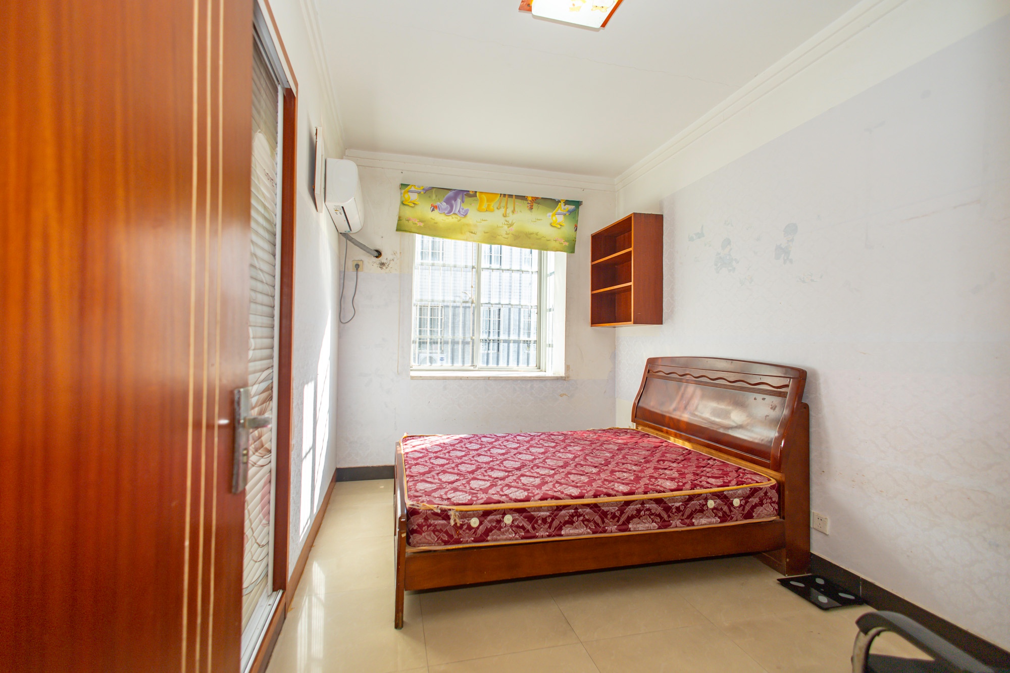 湘绣城  2室1厅1卫    49.0万 湘绣城  2室1厅1卫    49.0万卧室