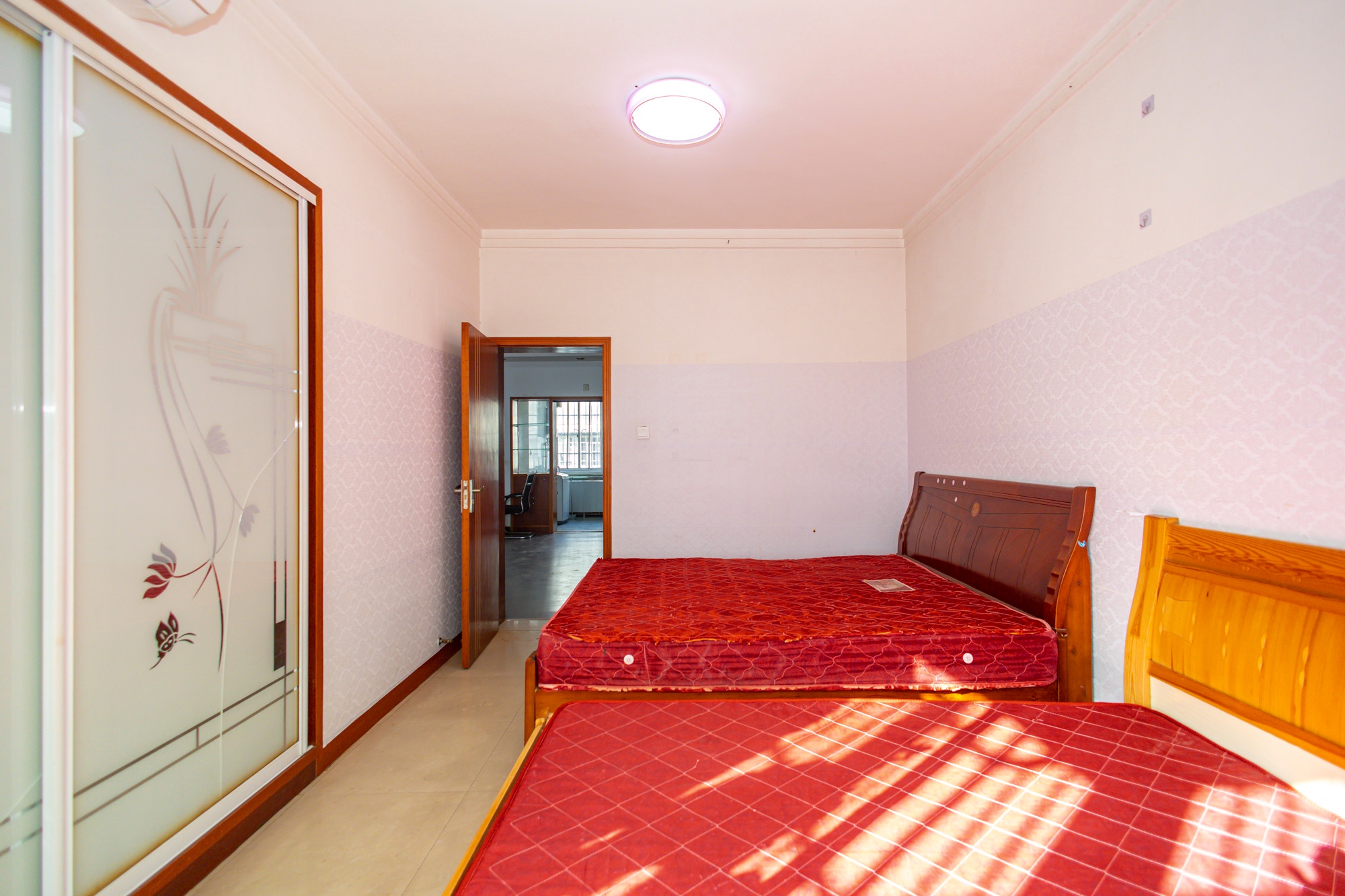 湘绣城  2室1厅1卫    49.0万 湘绣城  2室1厅1卫    49.0万卧室