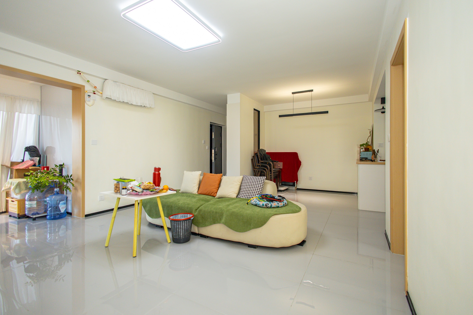 晶华美地 3室2厅1卫 81.0万 晶华美地 3室2厅1卫 81.0万客厅