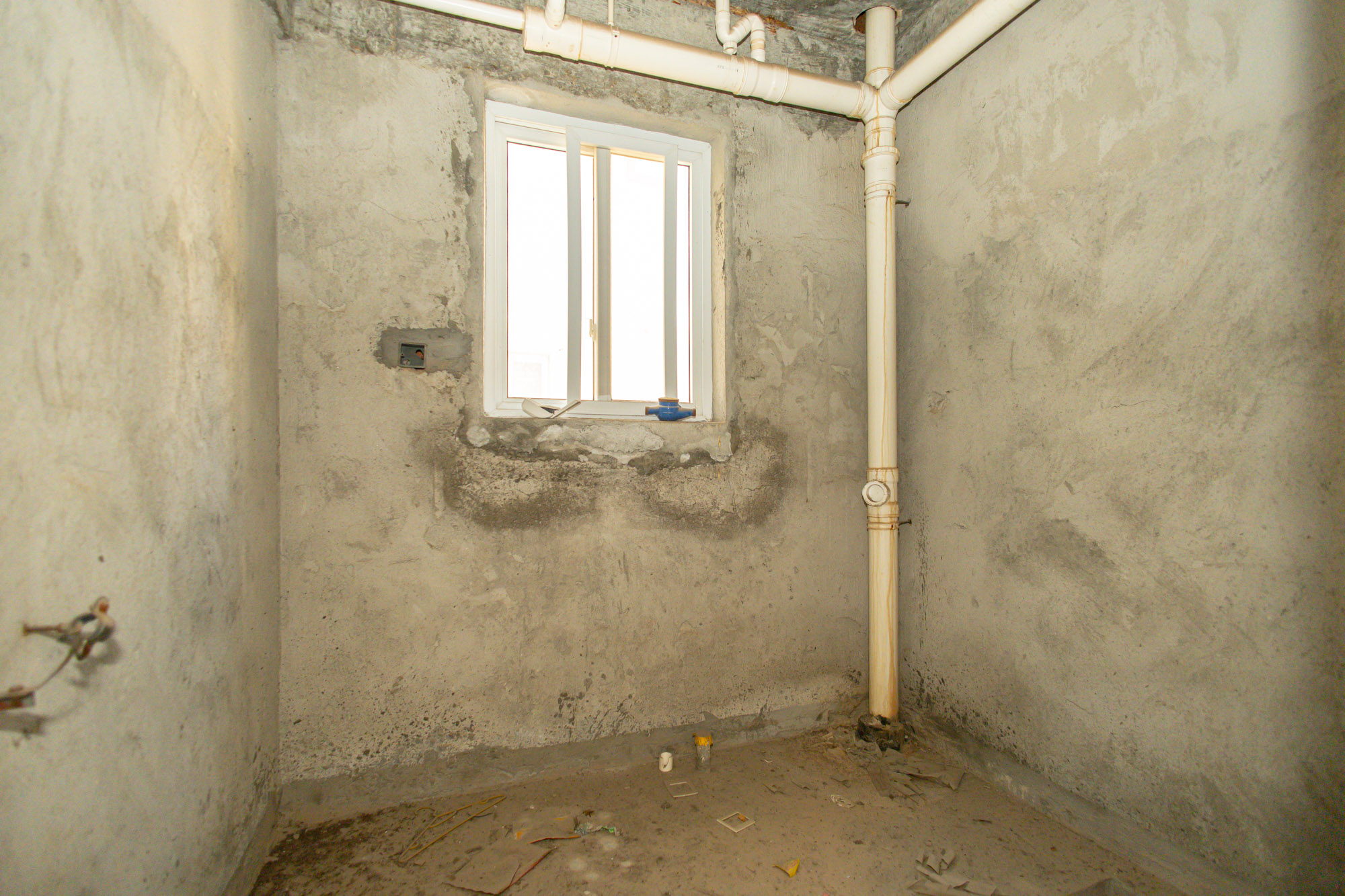 楚天家园  5室2厅3卫    118.0万卫生间