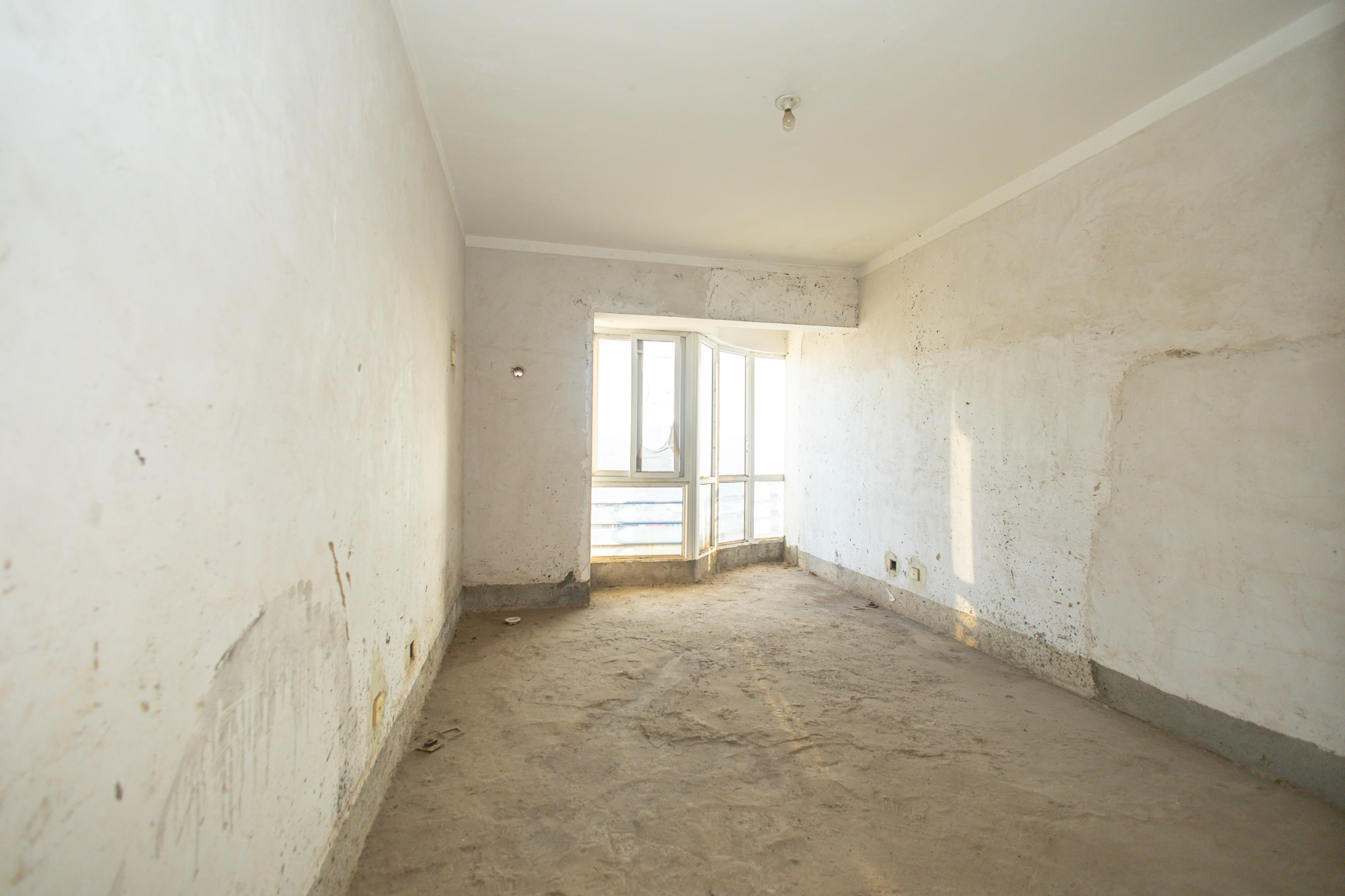 楚天家园 5室2厅3卫 118.0万 楚天家园 5室2厅3卫 118.0万卧室