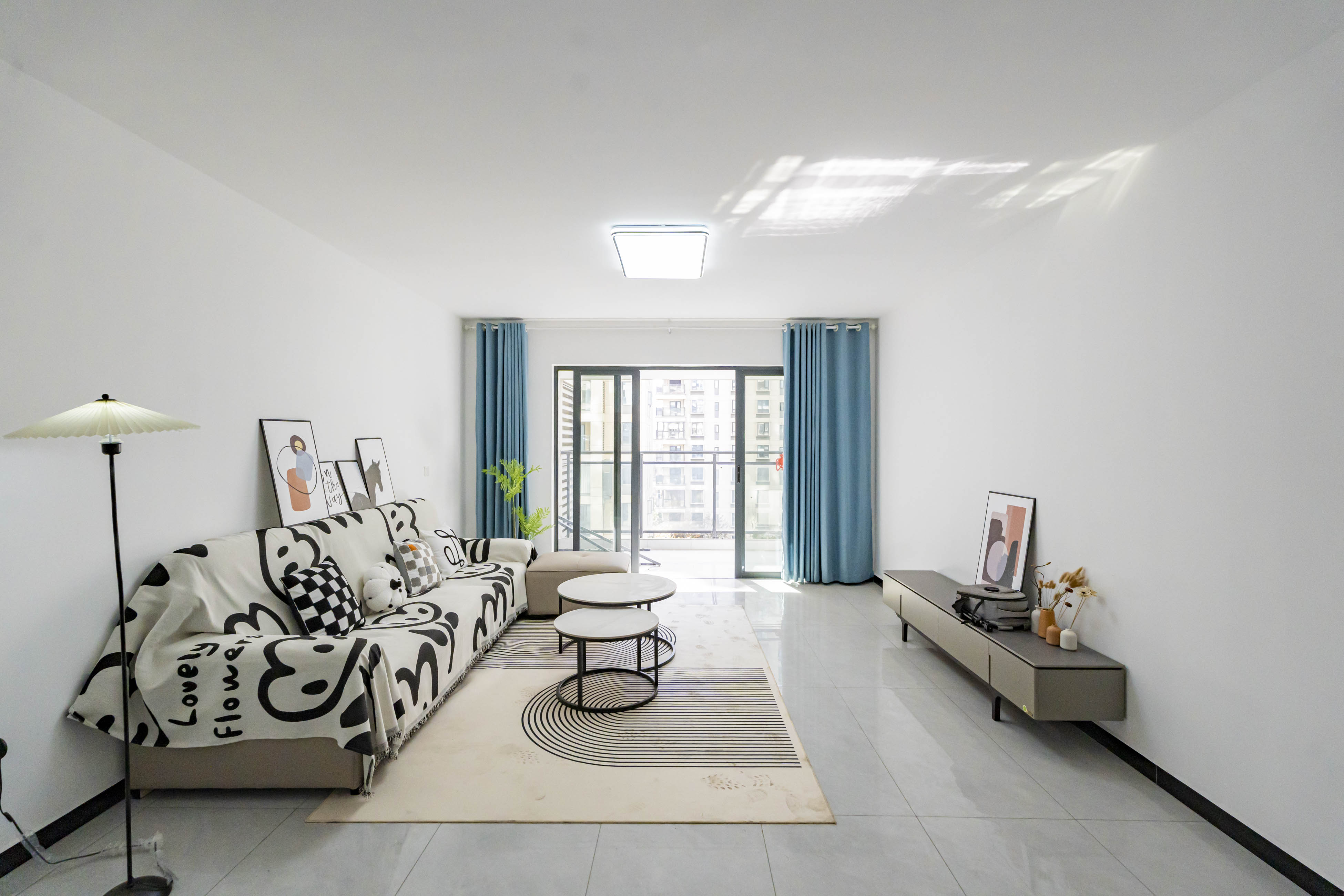 城发恒伟东风映1897 4室2厅2卫 255.0万 城发恒伟东风映1897 4室2厅2卫 255.0万客厅