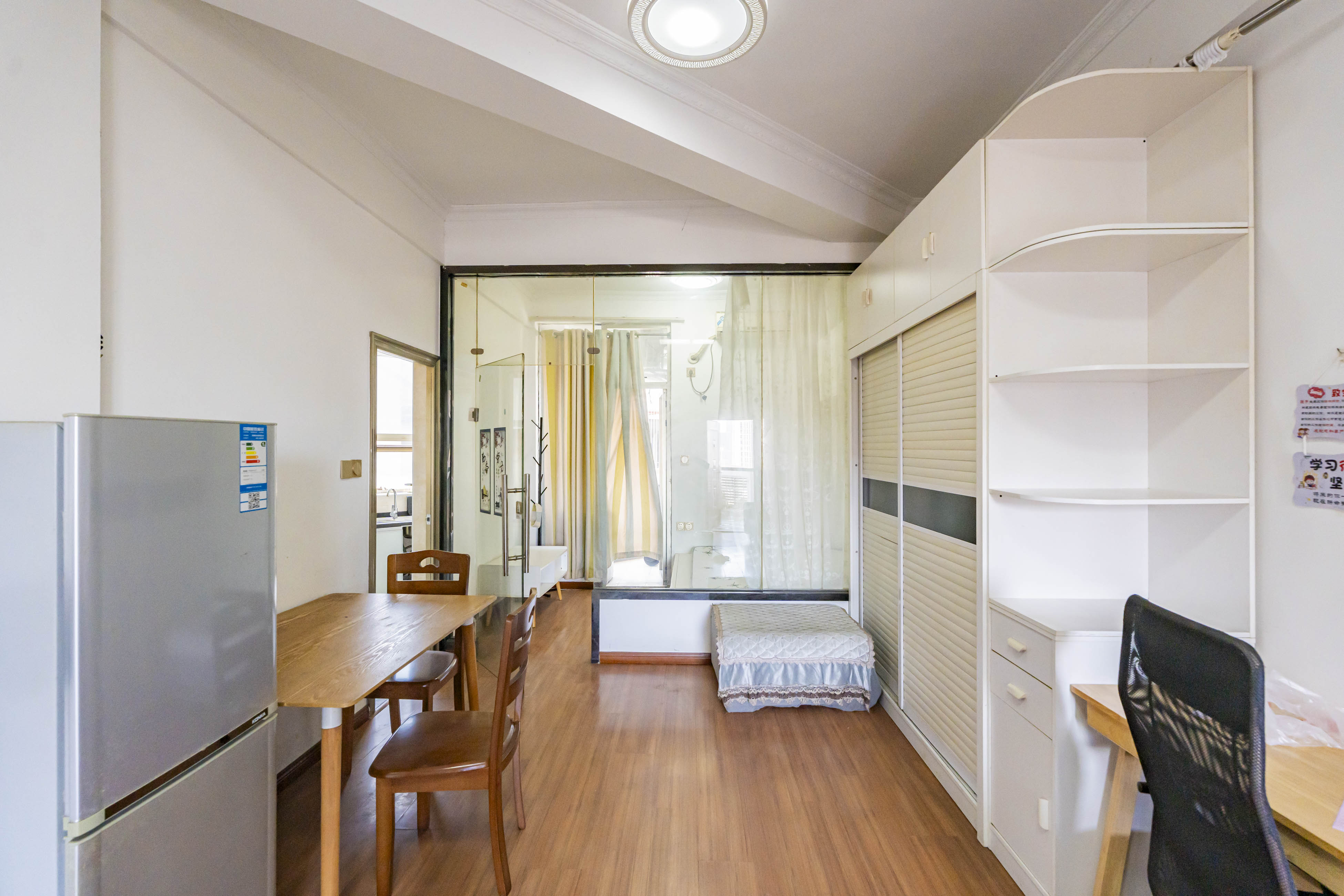 大地金墅 1室0厅0卫 39.0万 大地金墅 1室0厅0卫 39.0万客厅