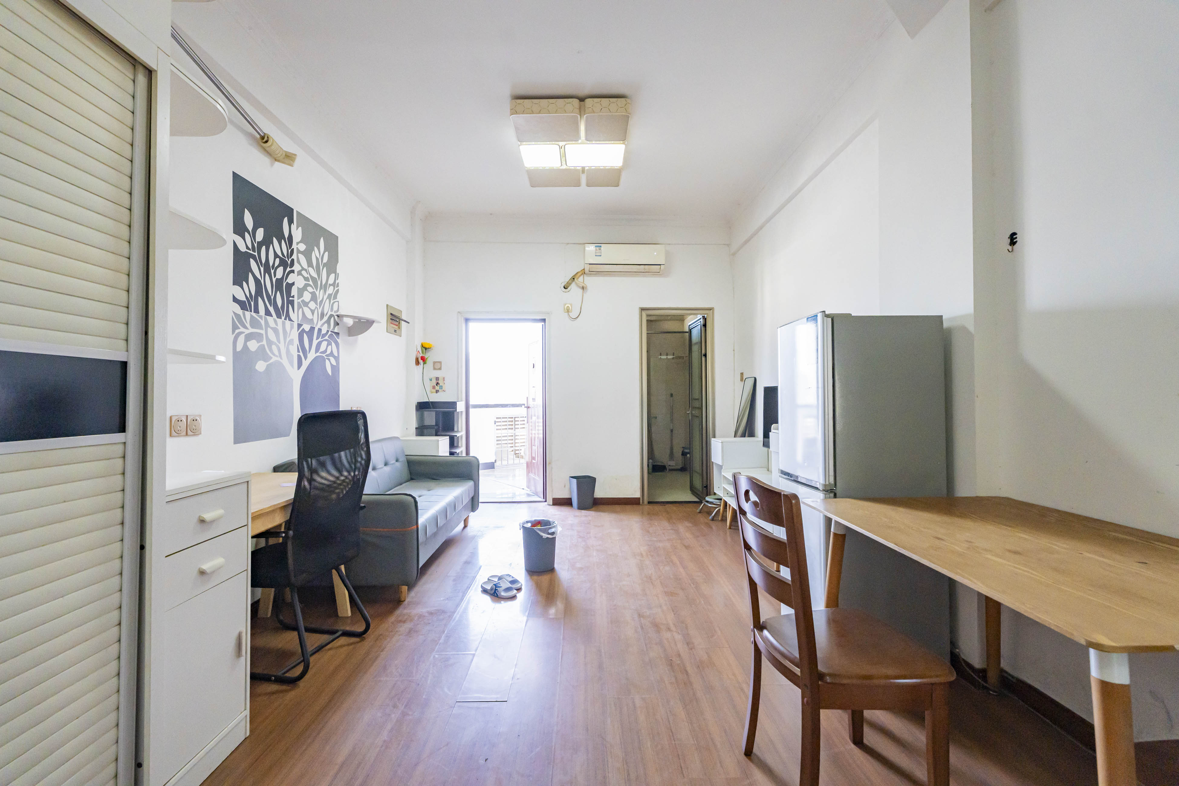 大地金墅 1室0厅0卫 39.0万 大地金墅 1室0厅0卫 39.0万客厅