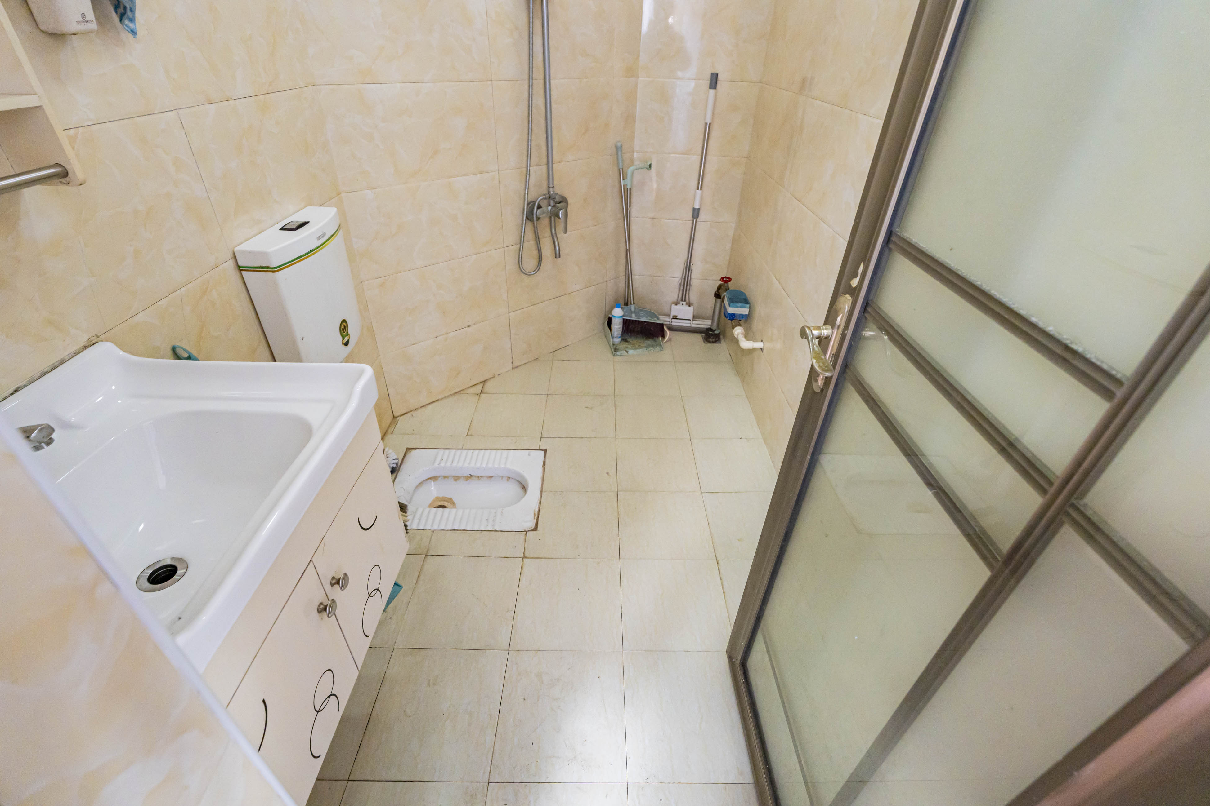 大地金墅 1室0厅0卫 39.0万 大地金墅 1室0厅0卫 39.0万卫生间