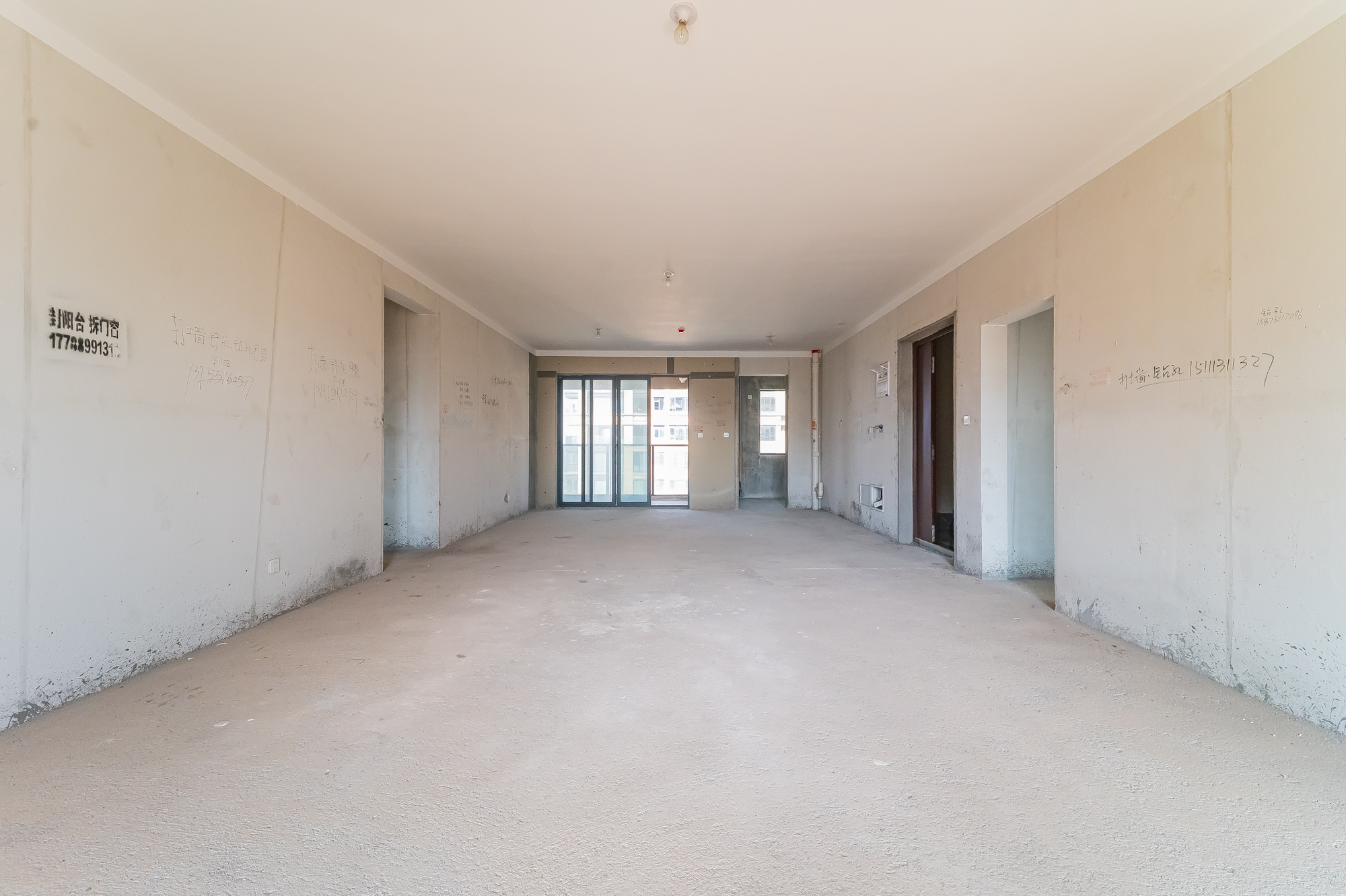 长房星昇公馆 4室2厅2卫 203.8万 长房星昇公馆 4室2厅2卫 203.8万客厅