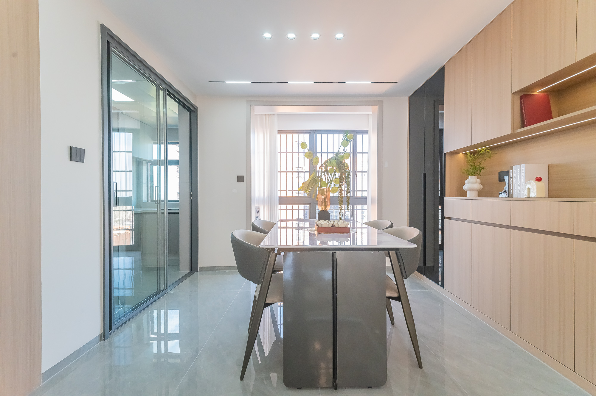 海伦春天 3室2厅2卫 89.18万 海伦春天 3室2厅2卫 89.18万客厅