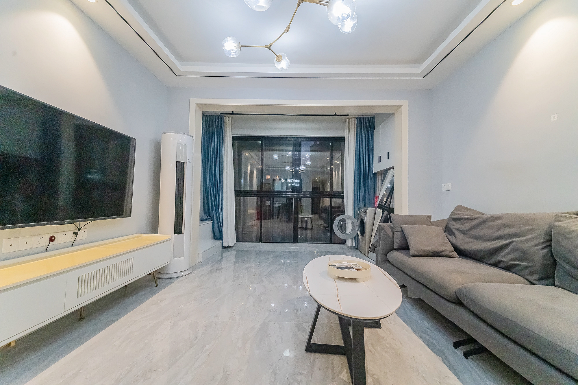 松雅湖壹号 3室2厅1卫 85.0万 松雅湖壹号 3室2厅1卫 85.0万客厅