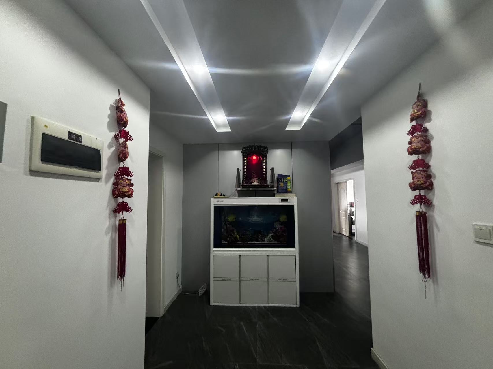 华晨御园 3室2厅2卫 4500.0元/月 华晨御园 3室2厅2卫 4500.0元/月室内图