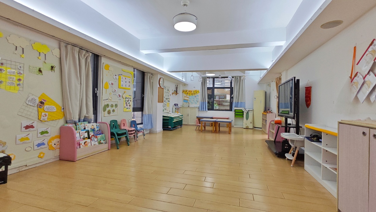 华西苑(海甸岛五东路) 5室2厅2卫 928.0万 华西苑(海甸岛五东路) 5室2厅2卫 928.0万室内图