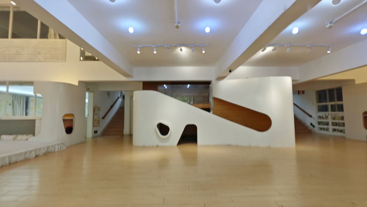 华西苑(海甸岛五东路) 5室2厅2卫 928.0万 华西苑(海甸岛五东路) 5室2厅2卫 928.0万室内图