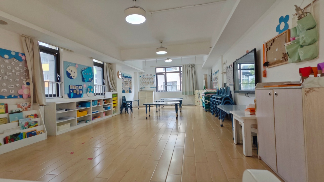 华西苑(海甸岛五东路) 5室2厅2卫 928.0万 华西苑(海甸岛五东路) 5室2厅2卫 928.0万室内图