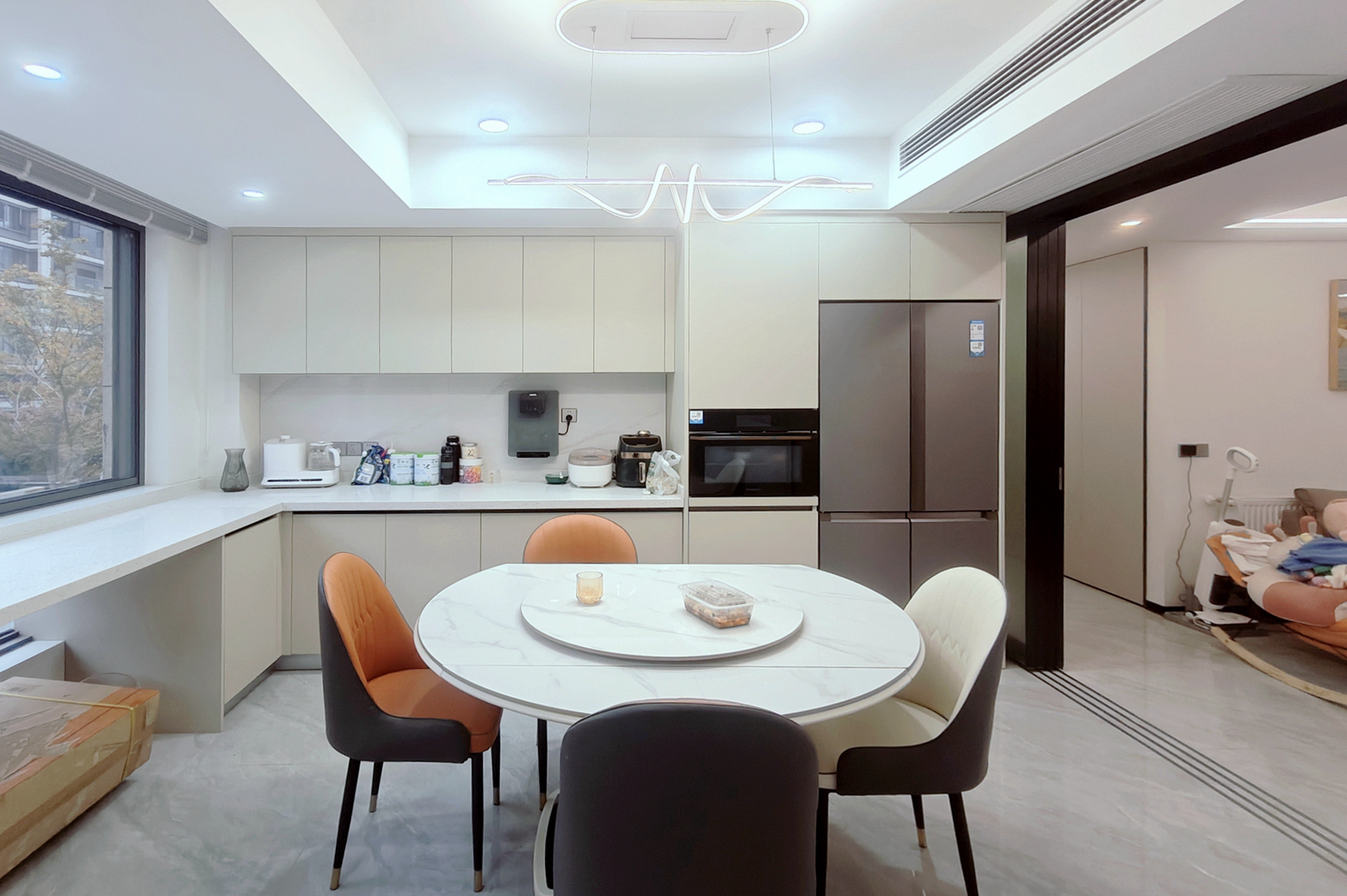 中交凤鸣九章  4室2厅2卫    188.0万 中交凤鸣九章  4室2厅2卫    188.0万客厅