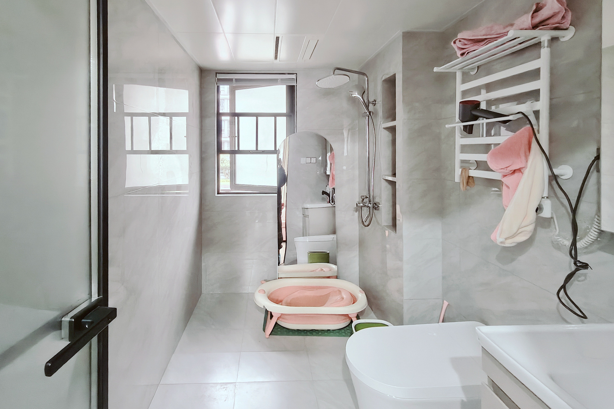 中交凤鸣九章  4室2厅2卫    188.0万 中交凤鸣九章  4室2厅2卫    188.0万卫生间