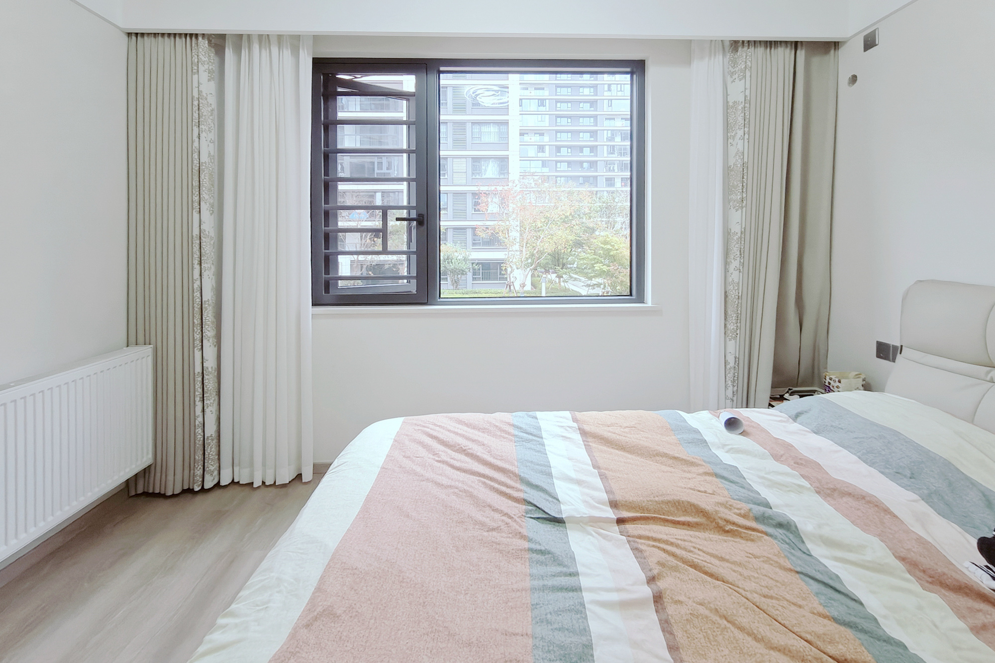 中交凤鸣九章  4室2厅2卫    188.0万 中交凤鸣九章  4室2厅2卫    188.0万卧室