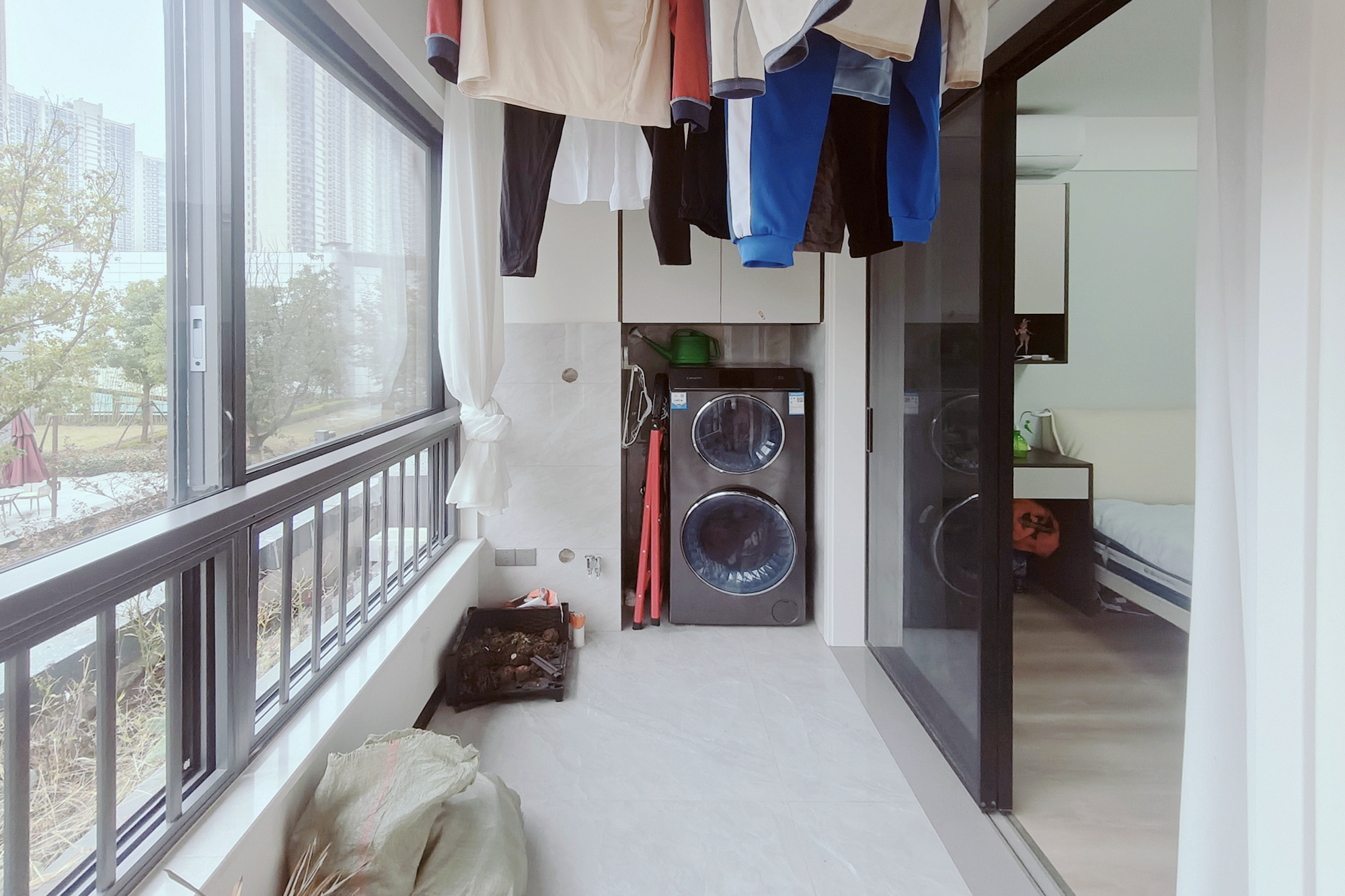 中交凤鸣九章  4室2厅2卫    188.0万 中交凤鸣九章  4室2厅2卫    188.0万阳台