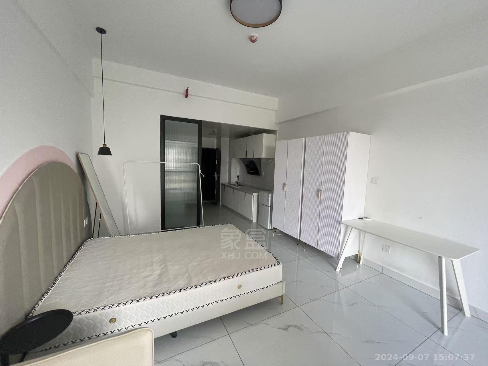 朗廷览江 1室1厅1卫 1700.0元/月 朗廷览江 1室1厅1卫 1700.0元/月室内图