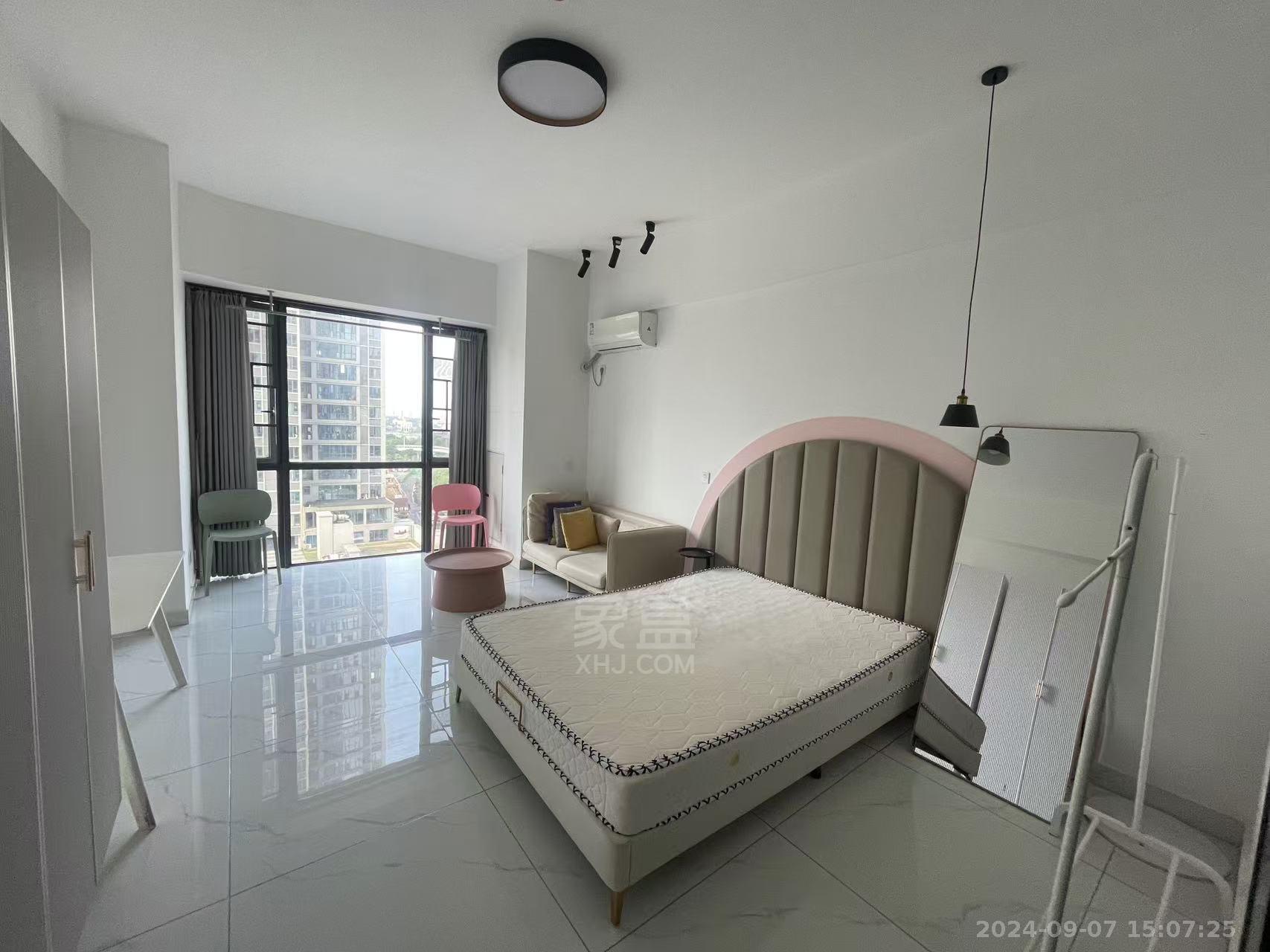 朗廷览江 1室1厅1卫 1700.0元/月 朗廷览江 1室1厅1卫 1700.0元/月室内图