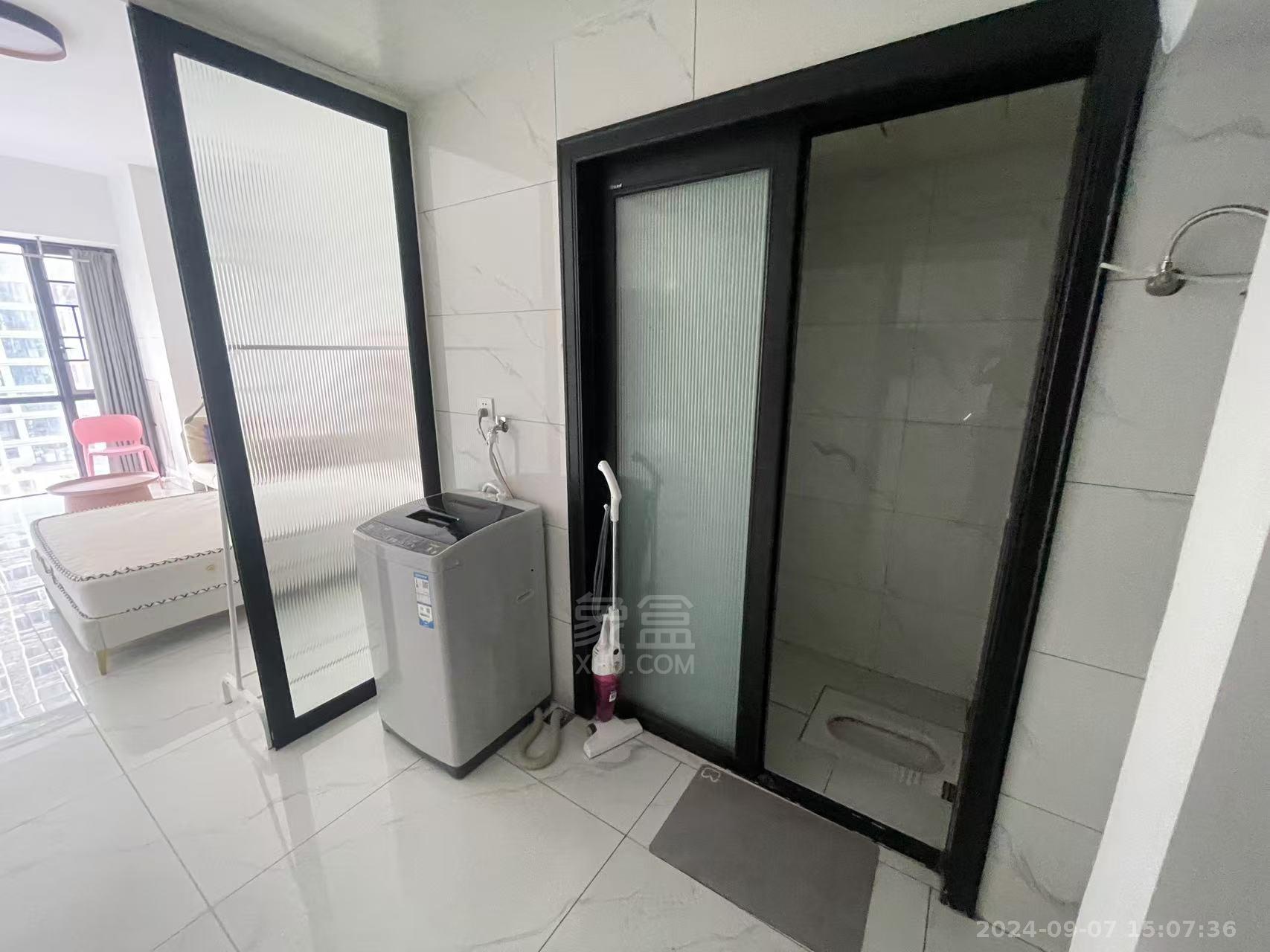 朗廷览江 1室1厅1卫 1700.0元/月 朗廷览江 1室1厅1卫 1700.0元/月室内图