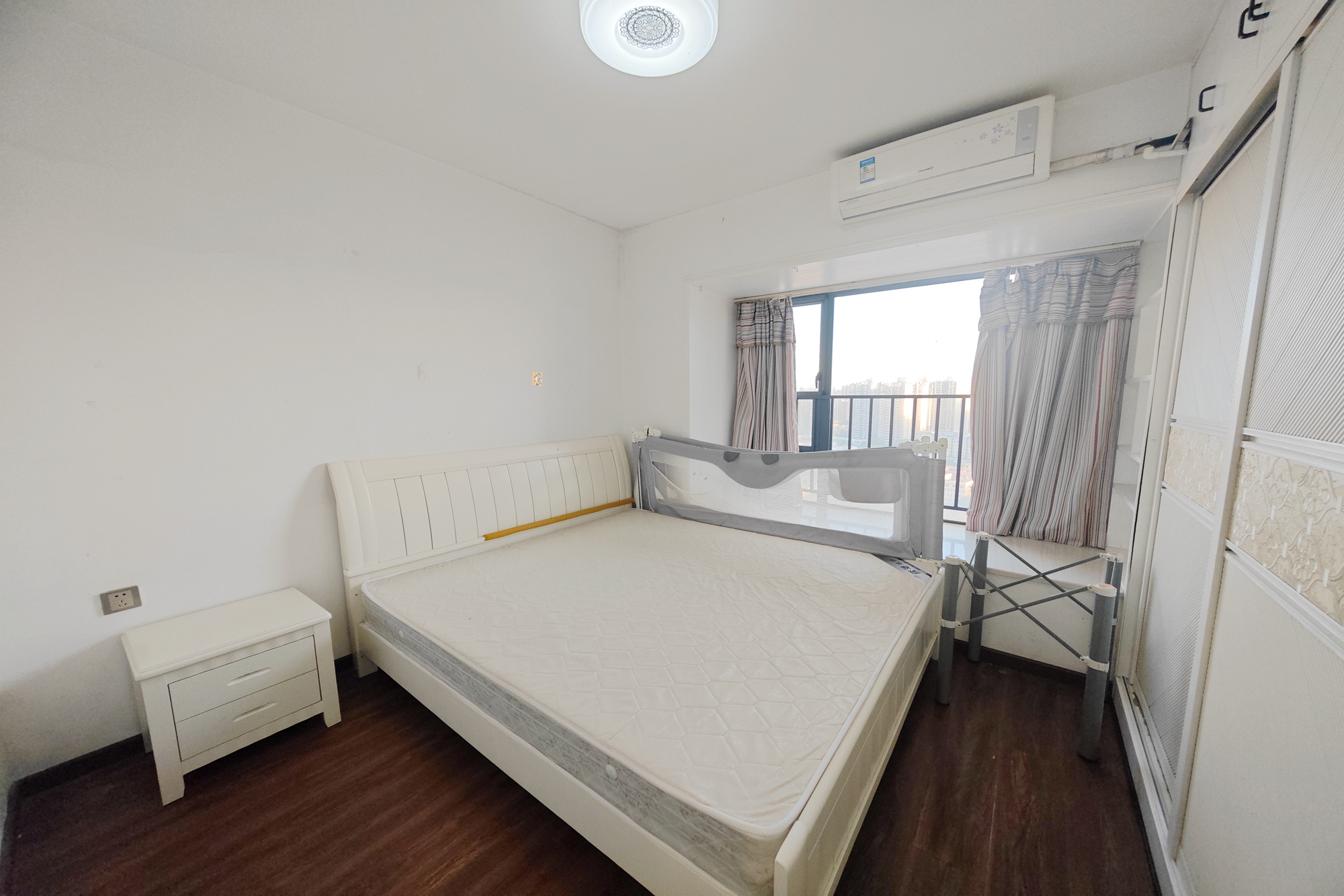 都市兰亭 2室1厅1卫 60.0万 都市兰亭 2室1厅1卫 60.0万卧室