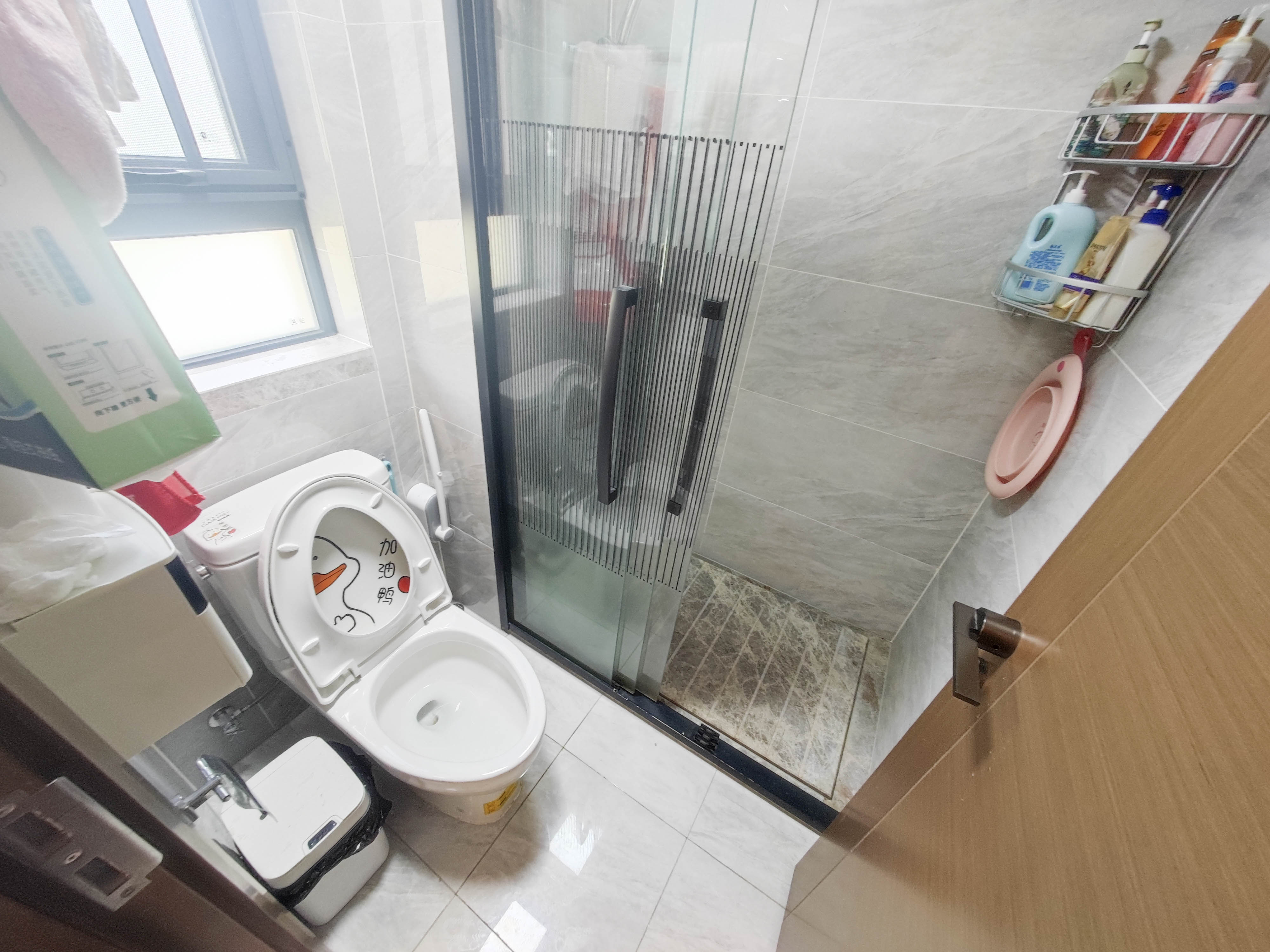 万科魅力之城天阔里  4室2厅2卫    198.0万 万科魅力之城天阔里  4室2厅2卫    198.0万卫生间