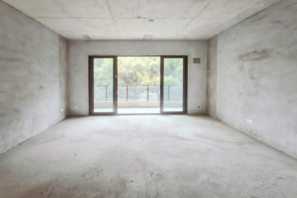 碧桂园御园  5室2厅3卫    125.0万