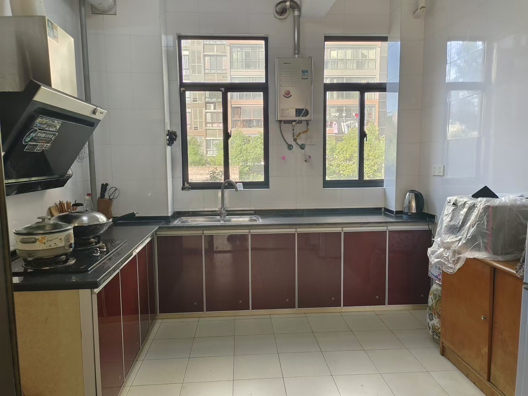 山水文园 3室2厅2卫 2000.0元/月 山水文园 3室2厅2卫 2000.0元/月室内图