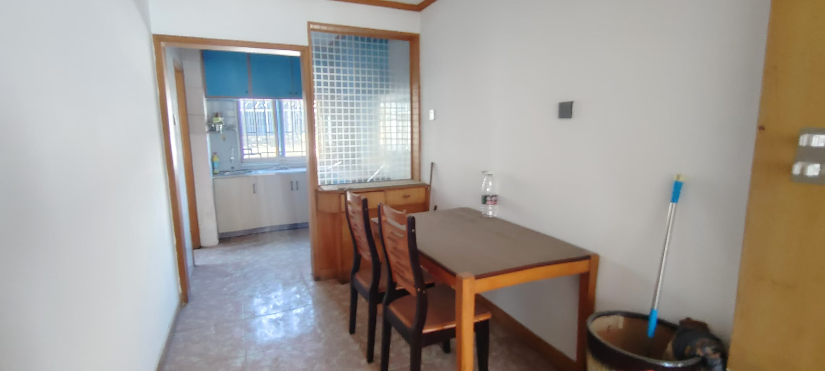 乐嘉花园 3室2厅1卫 1800.0元/月 乐嘉花园 3室2厅1卫 1800.0元/月室内图