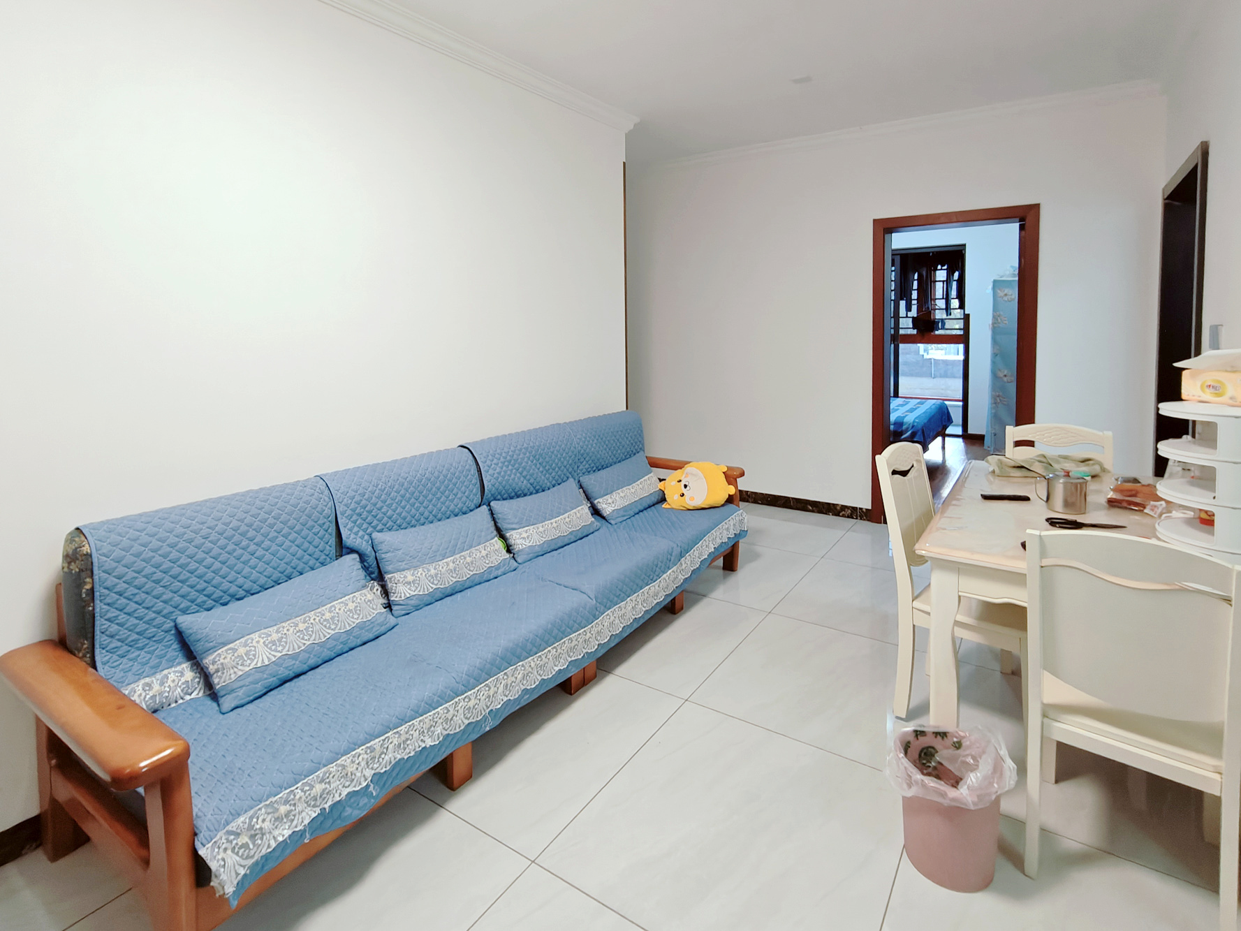 润和长郡(润和紫郡二三期) 4室2厅3卫 135.0万 润和长郡(润和紫郡二三期) 4室2厅3卫 135.0万客厅