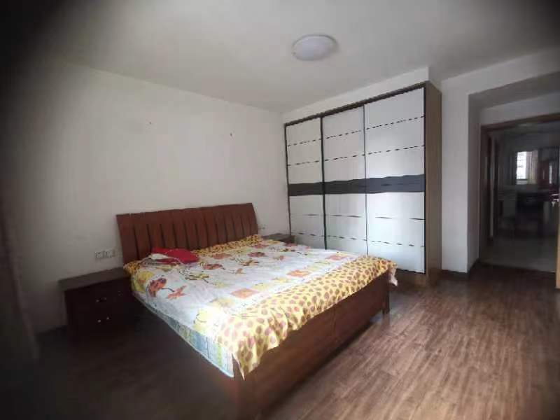 枫林美景 4室2厅2卫 2800.0元/月 枫林美景 4室2厅2卫 2800.0元/月室内图