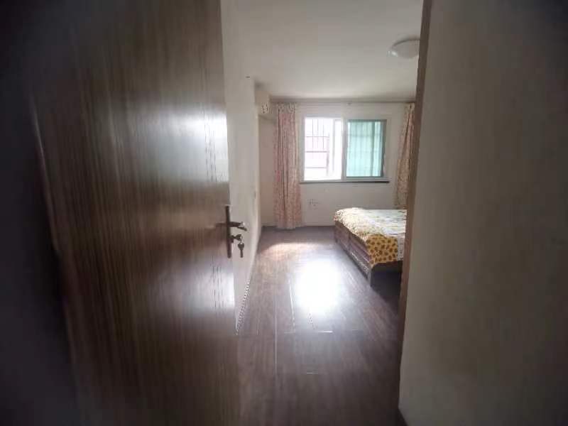 枫林美景 4室2厅2卫 2800.0元/月 枫林美景 4室2厅2卫 2800.0元/月室内图