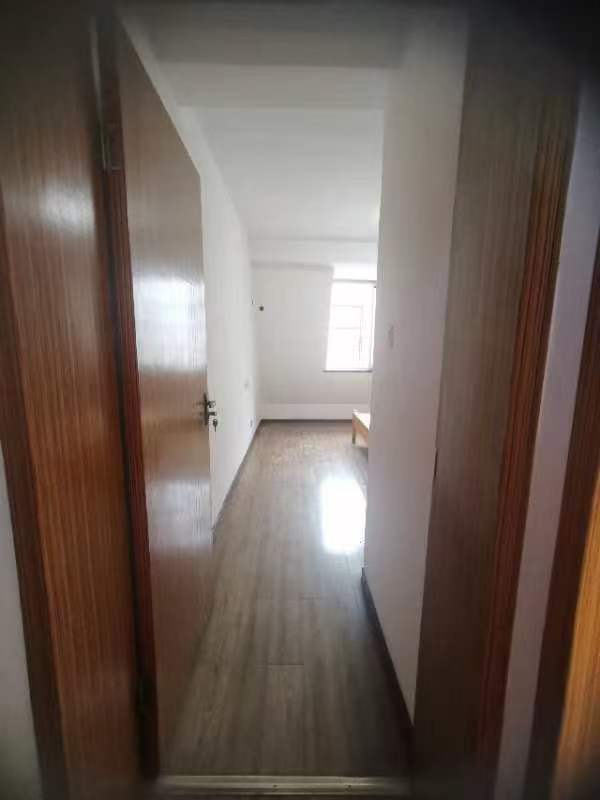 枫林美景 4室2厅2卫 2800.0元/月 枫林美景 4室2厅2卫 2800.0元/月室内图